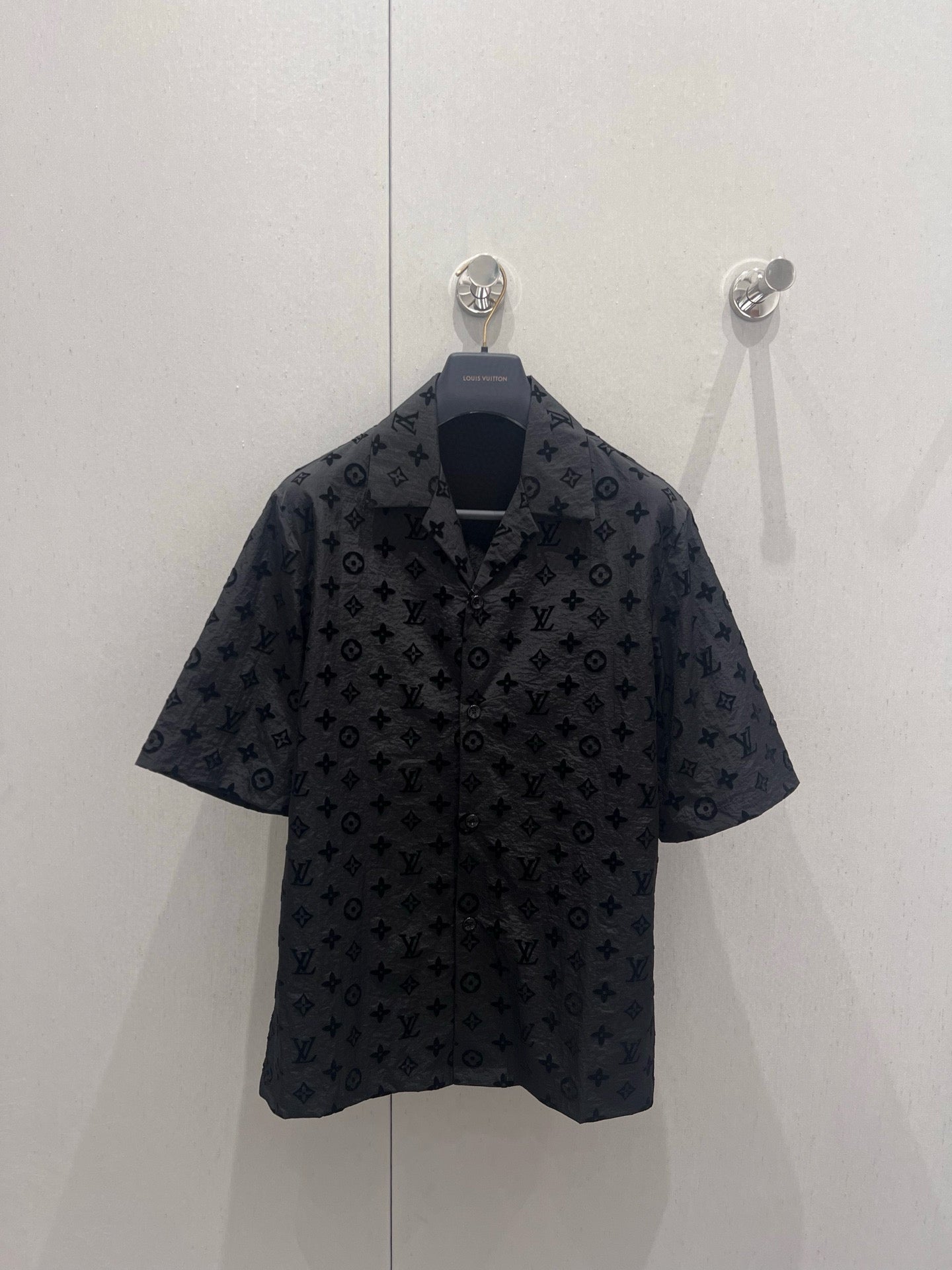 LV 25 Set Short Black Silk 214990