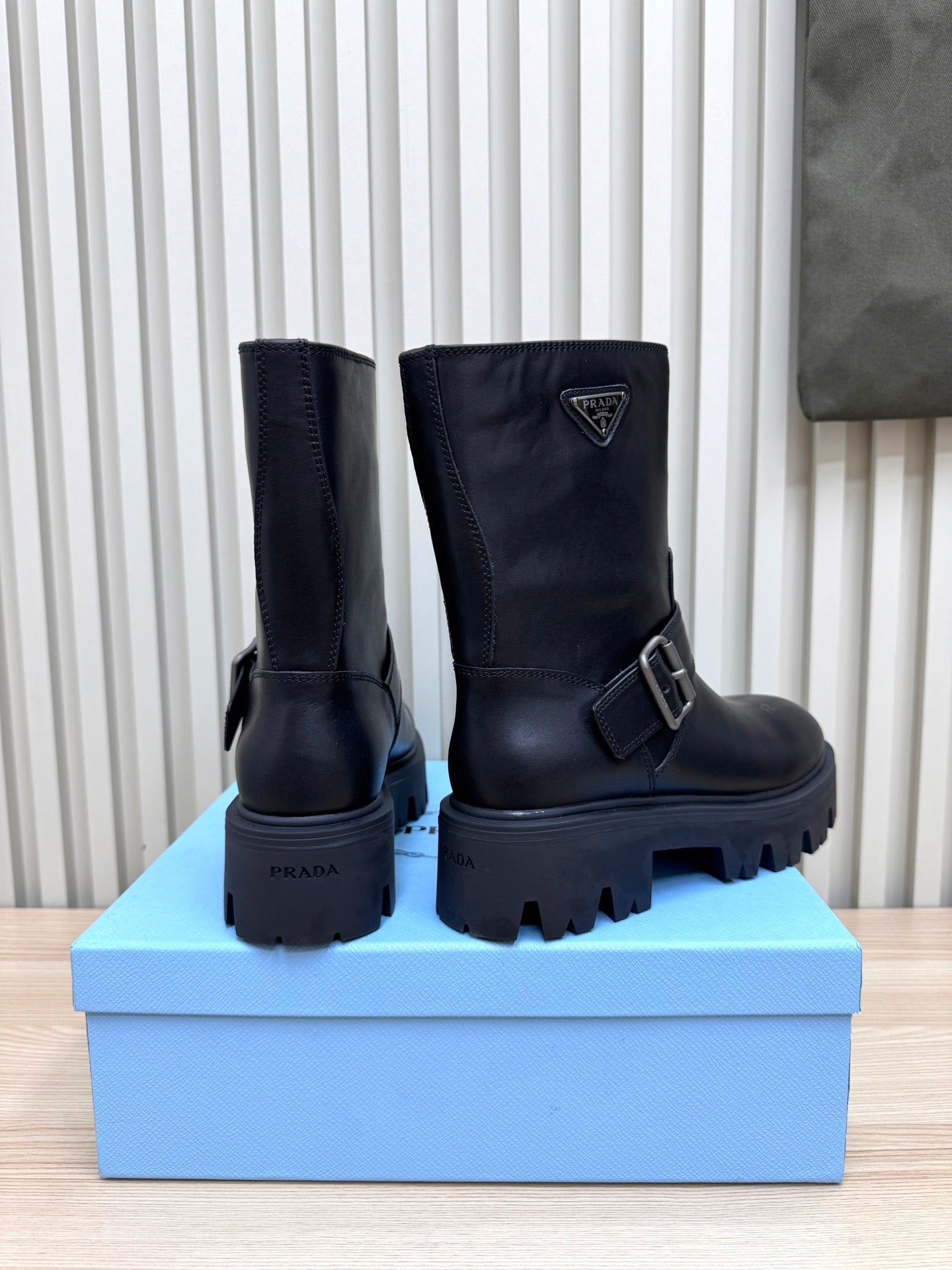 PRA Martin boots black sheepskin 443644