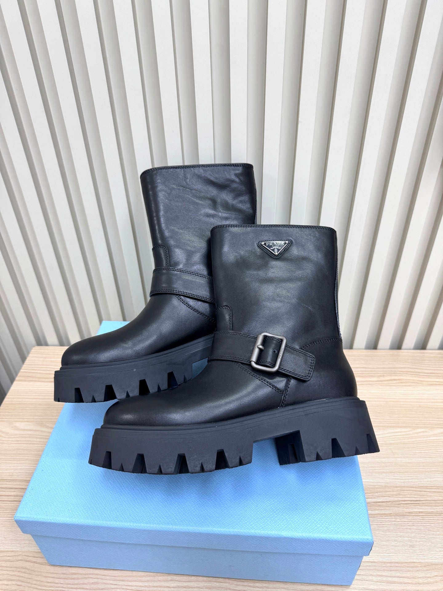 PRA Martin boots black sheepskin 443644