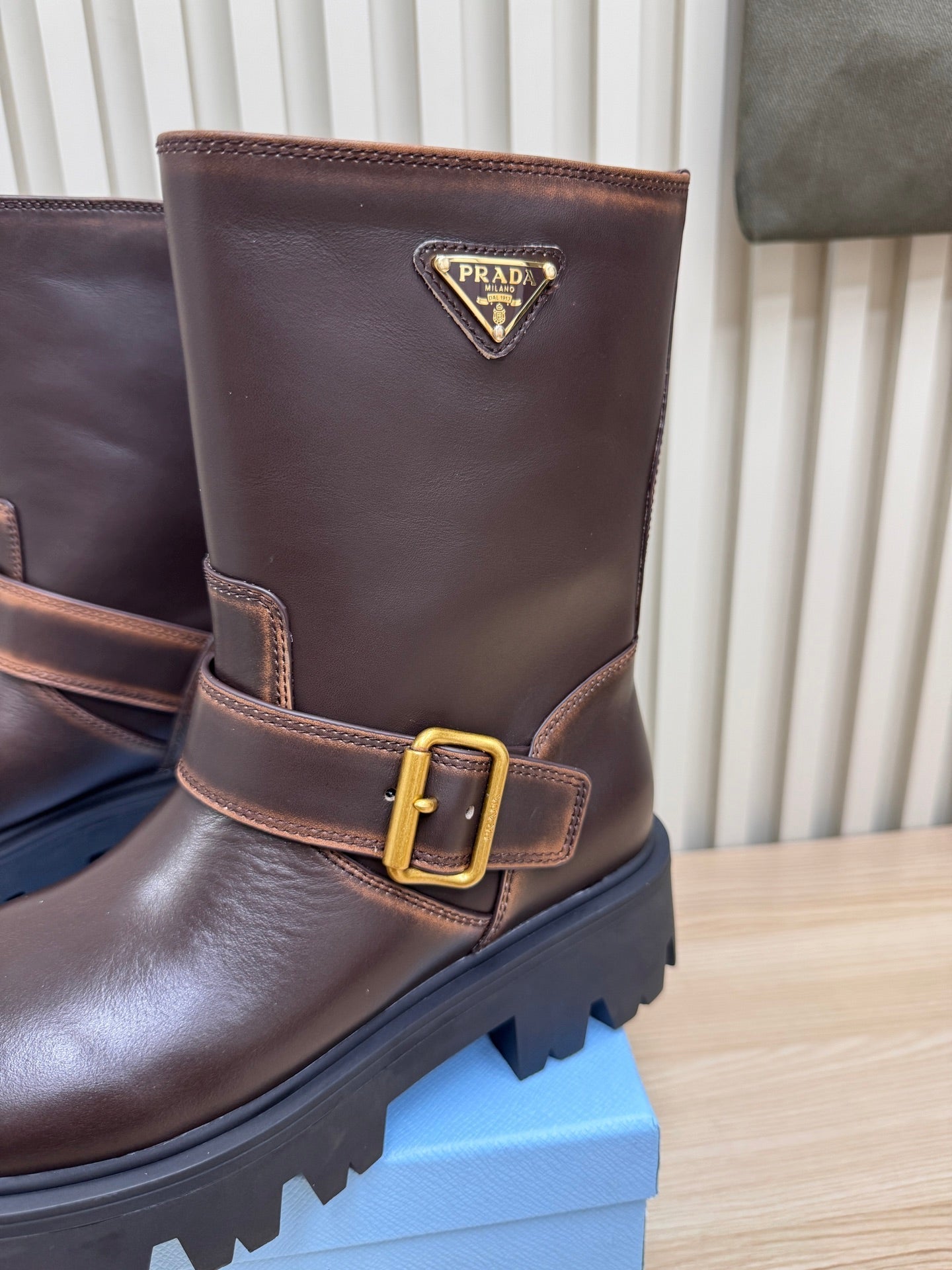 PRA Martin boots dark chocolate brown sheepskin 443645