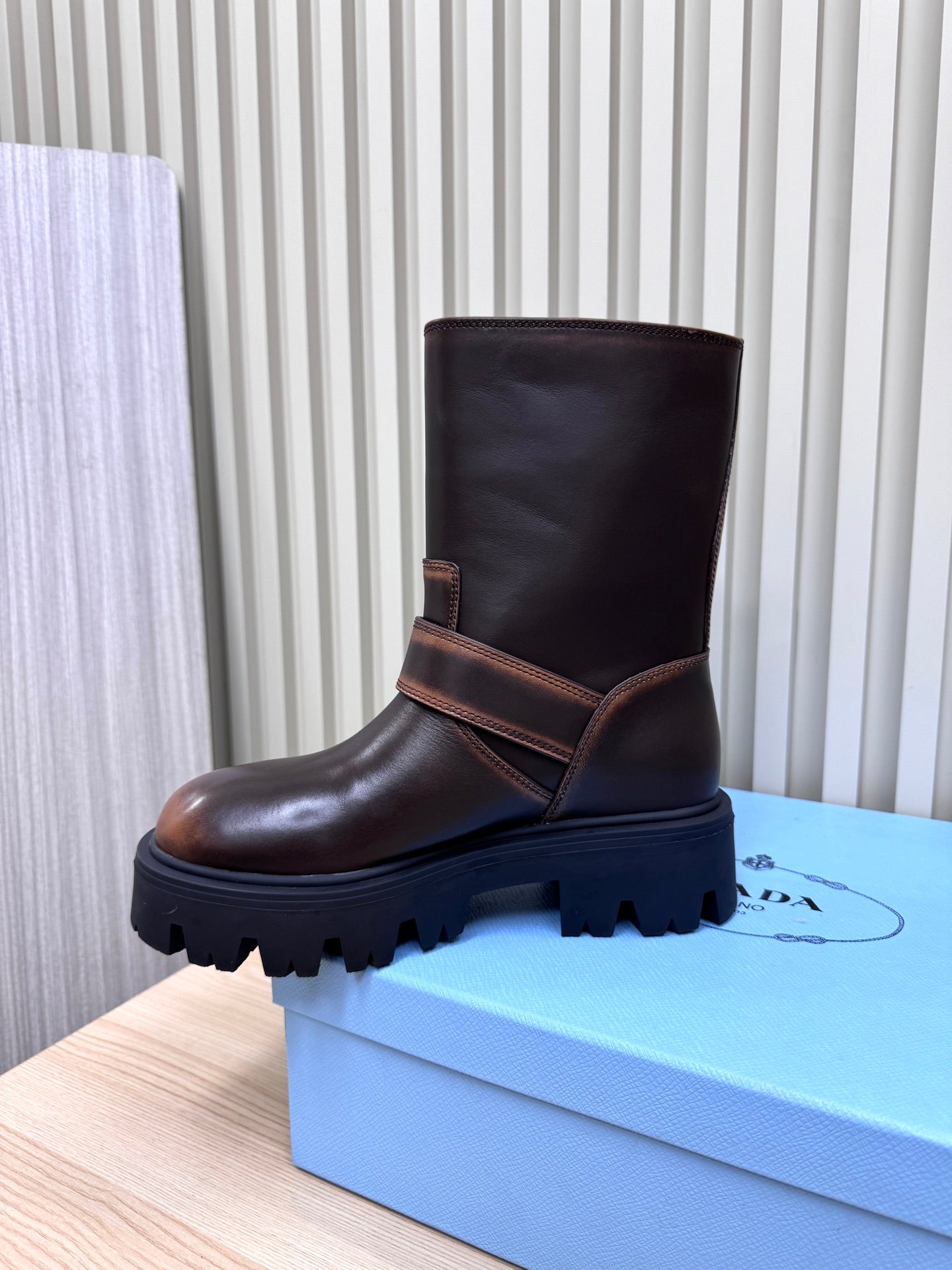 PRA Martin boots dark chocolate brown sheepskin 443645