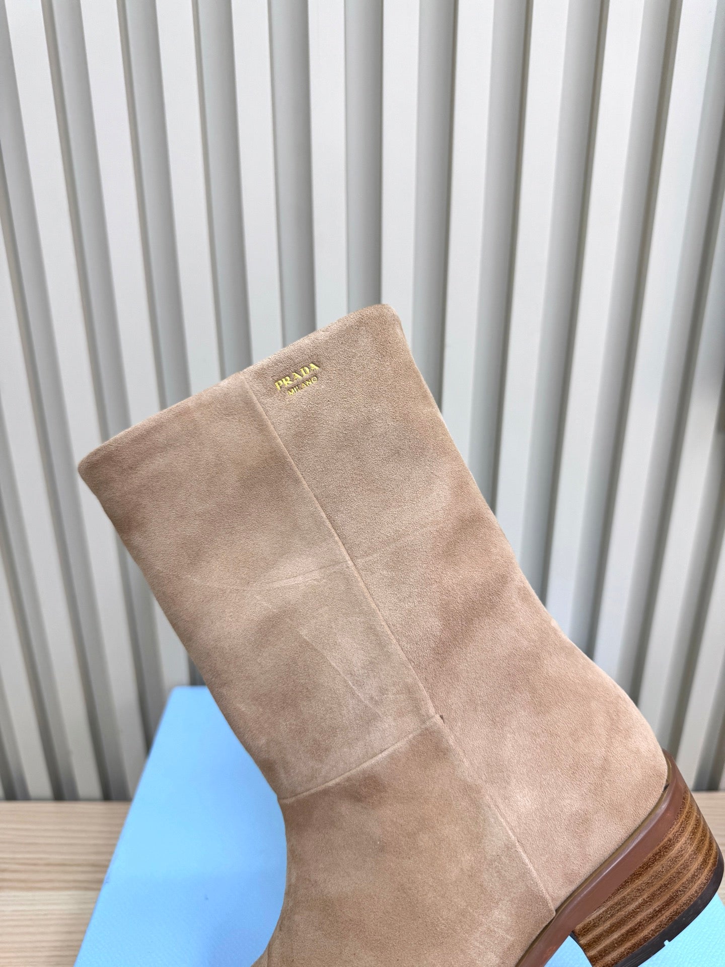 PRA latest mid-length boots beige suede 443658