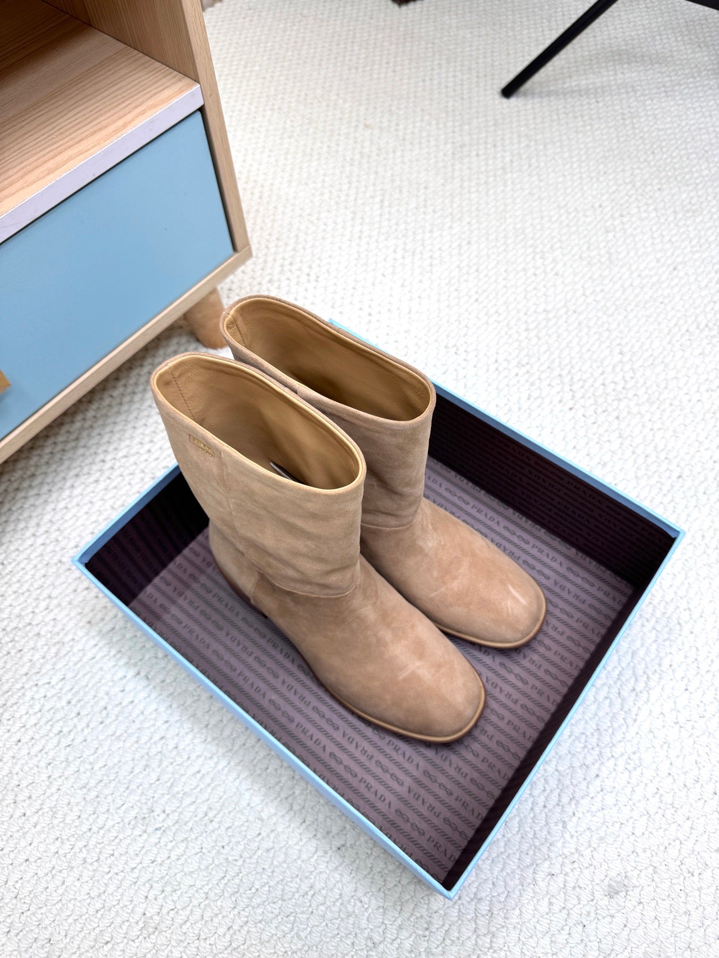 PRA latest mid-length boots beige suede 443658