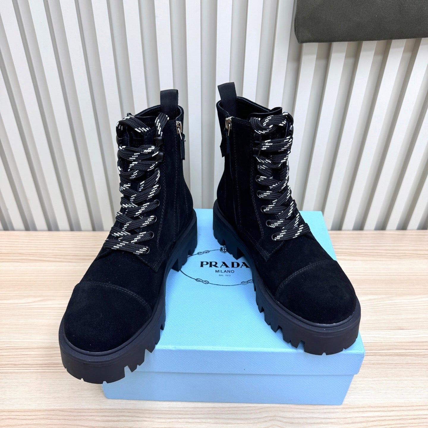 PRA Martin boots black suede 443667