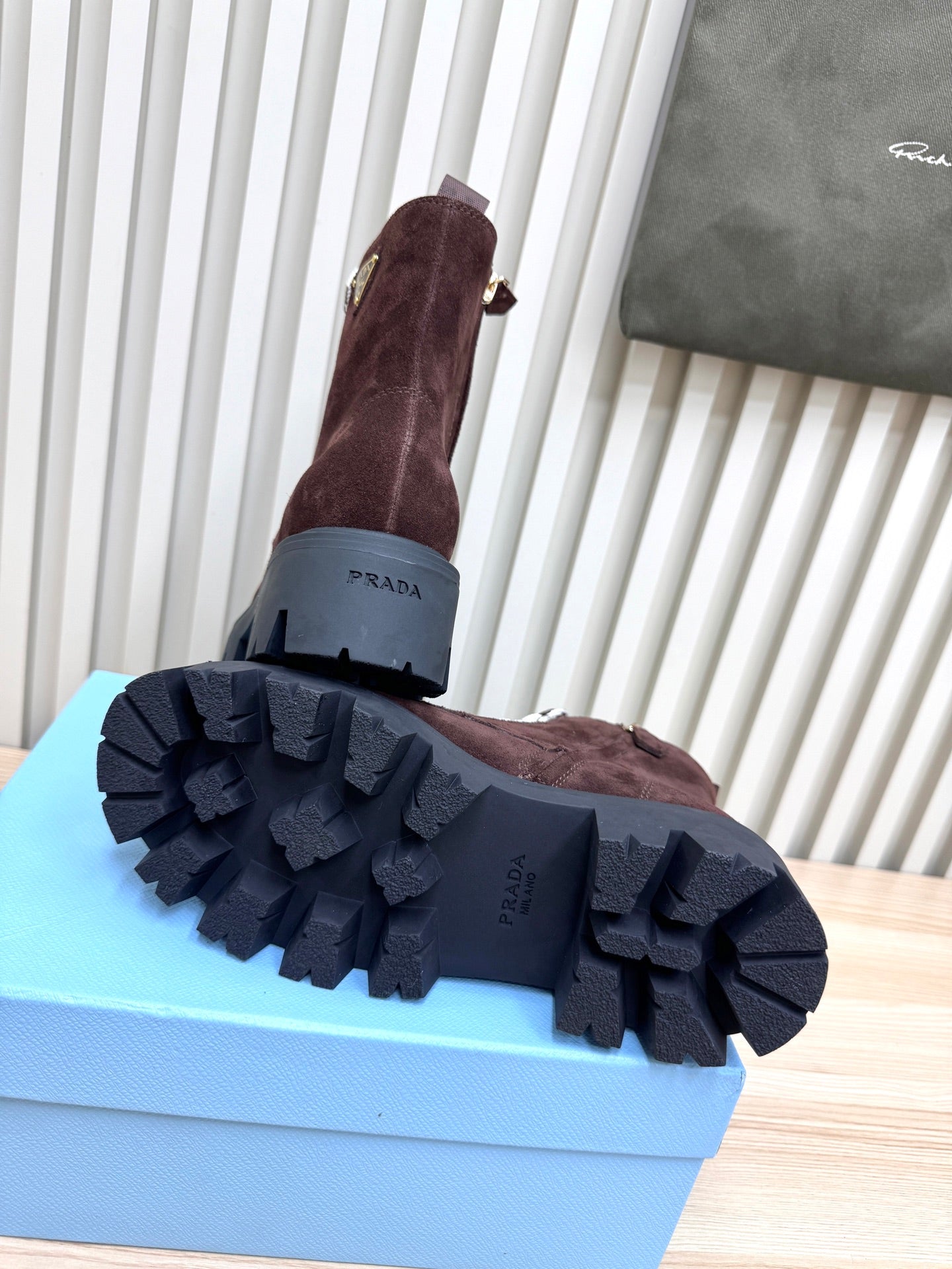 PRA Martin boots burgundy brown suede 443668