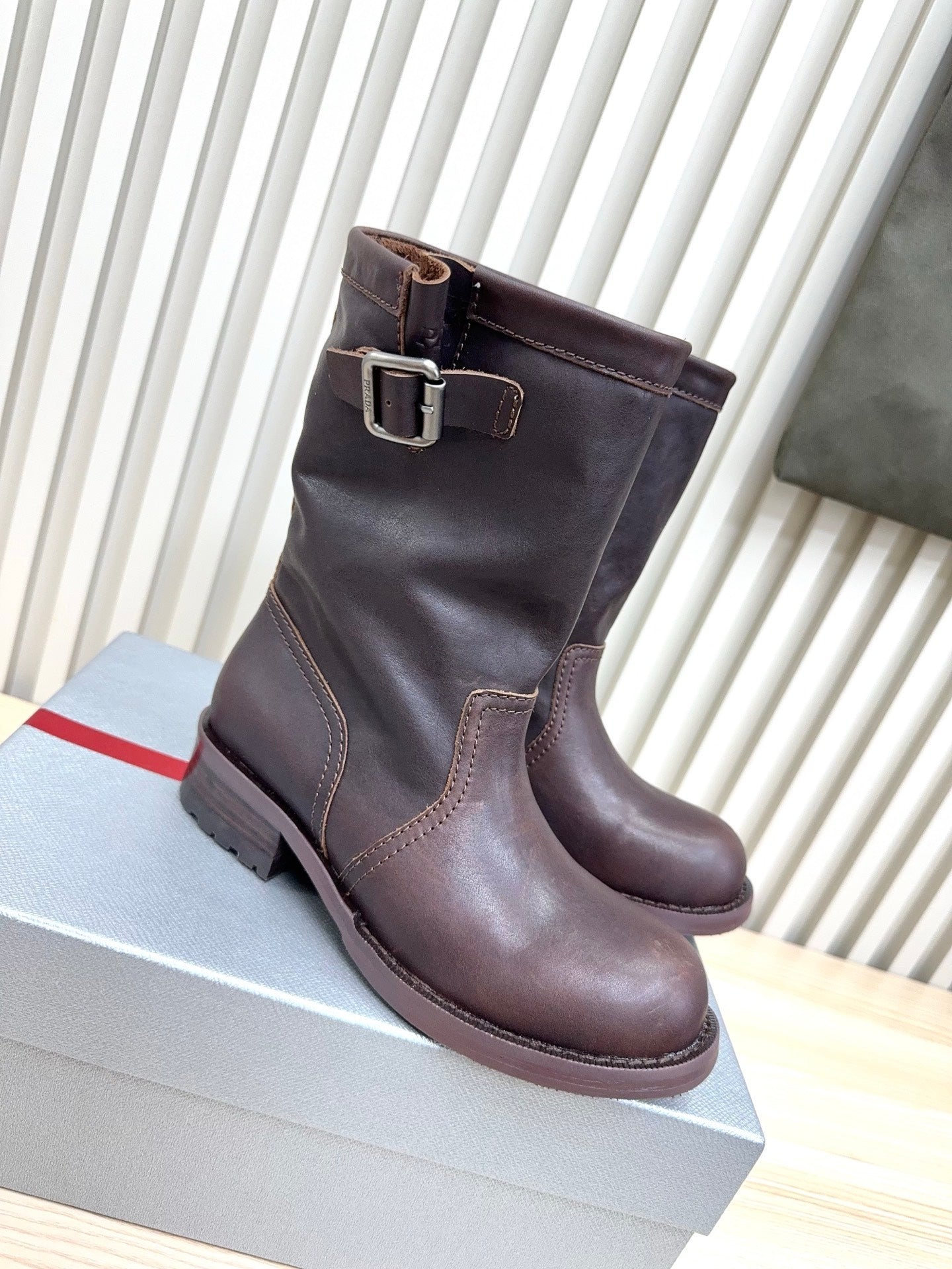 PRA Latest knight boots dark chocolate brown sheepskin