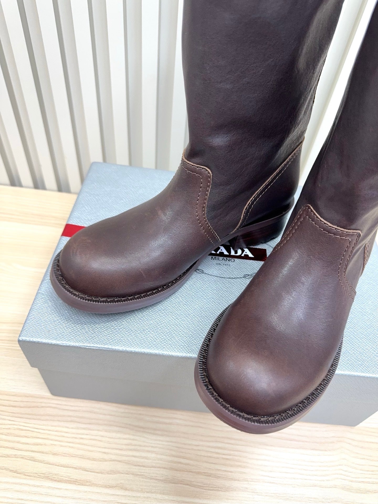 PRA Latest knight boots dark chocolate brown sheepskin