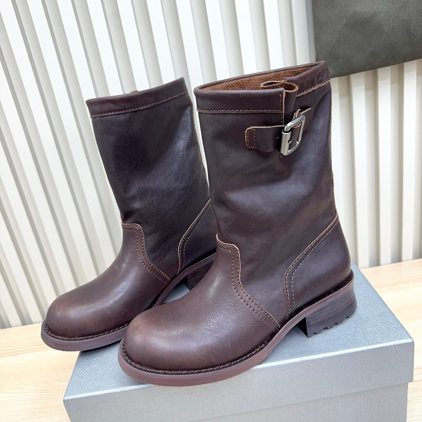 PRA Latest knight boots dark chocolate brown sheepskin