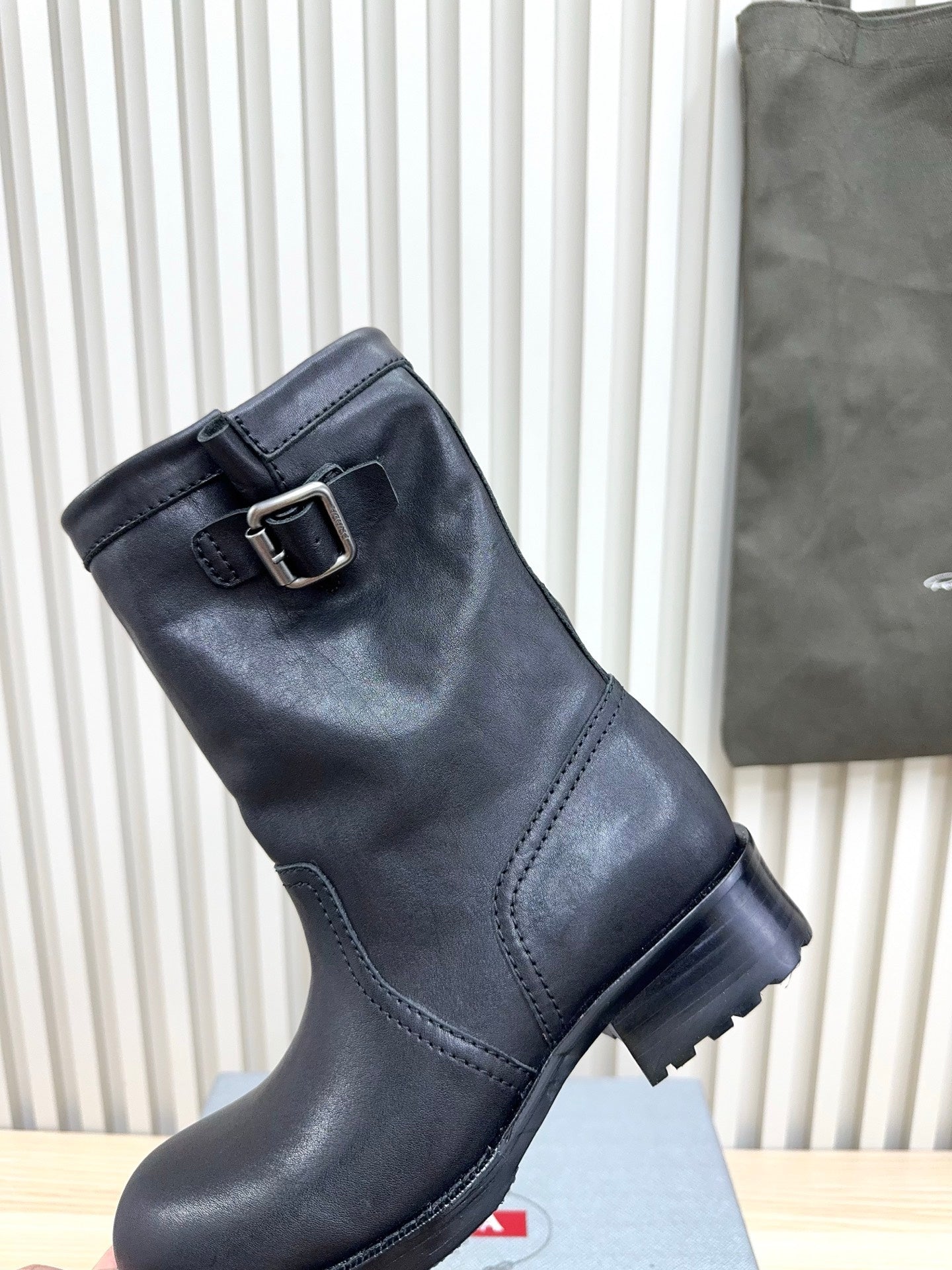 PRA Latest knight boots black sheepskin 443674