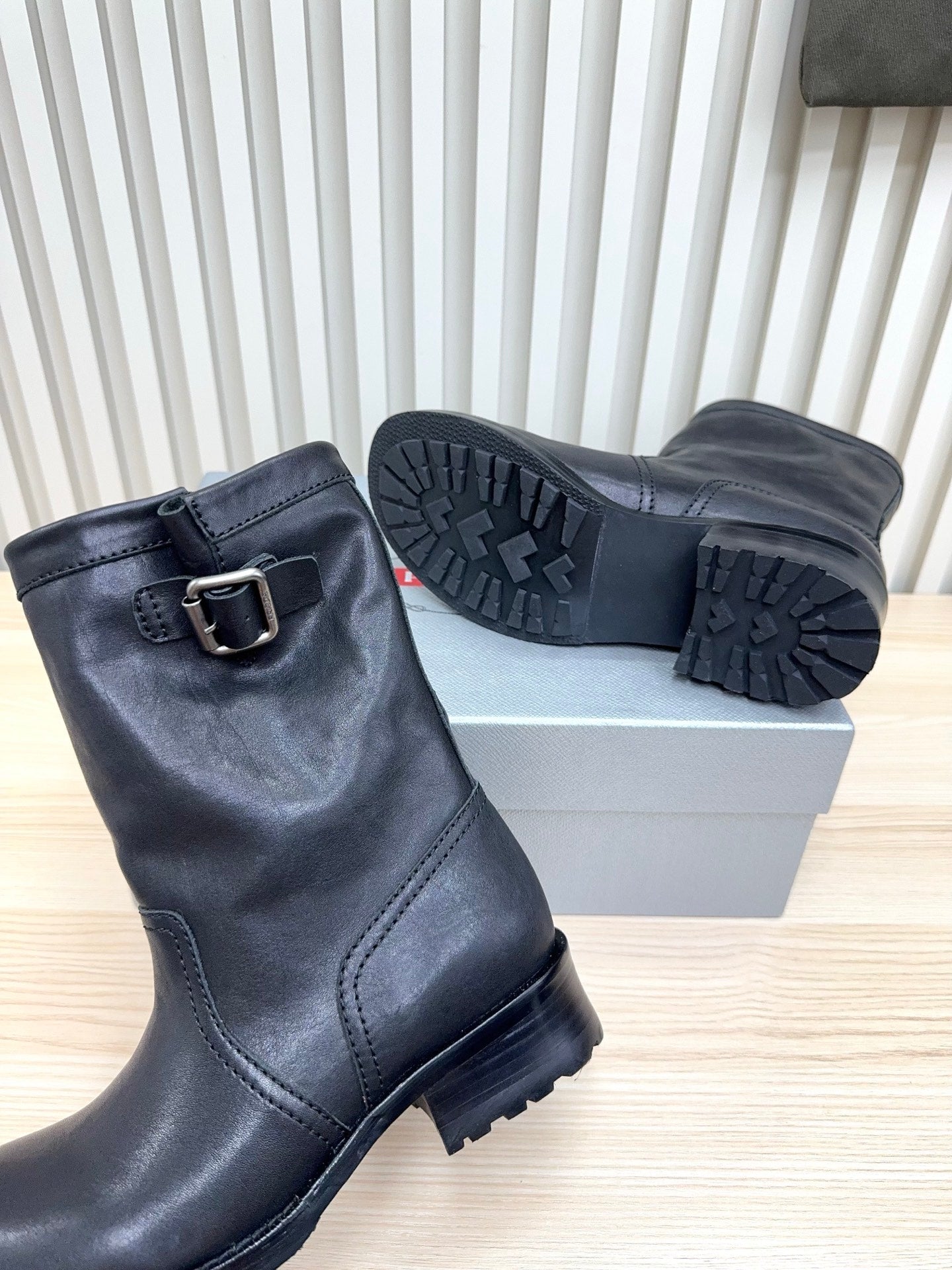 PRA Latest knight boots black sheepskin 443674