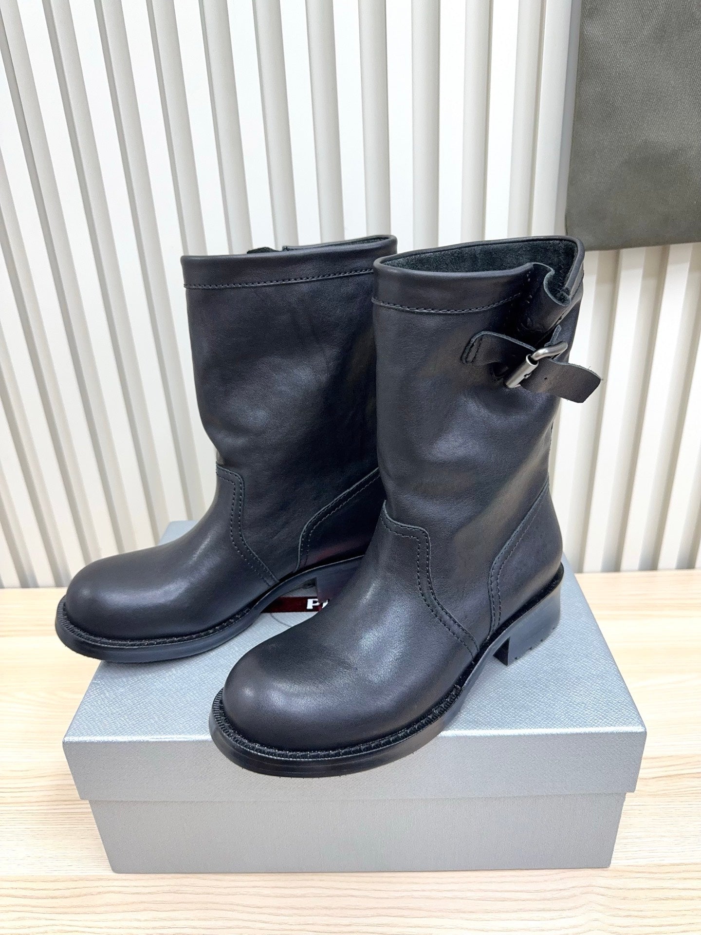 PRA Latest knight boots black sheepskin 443674