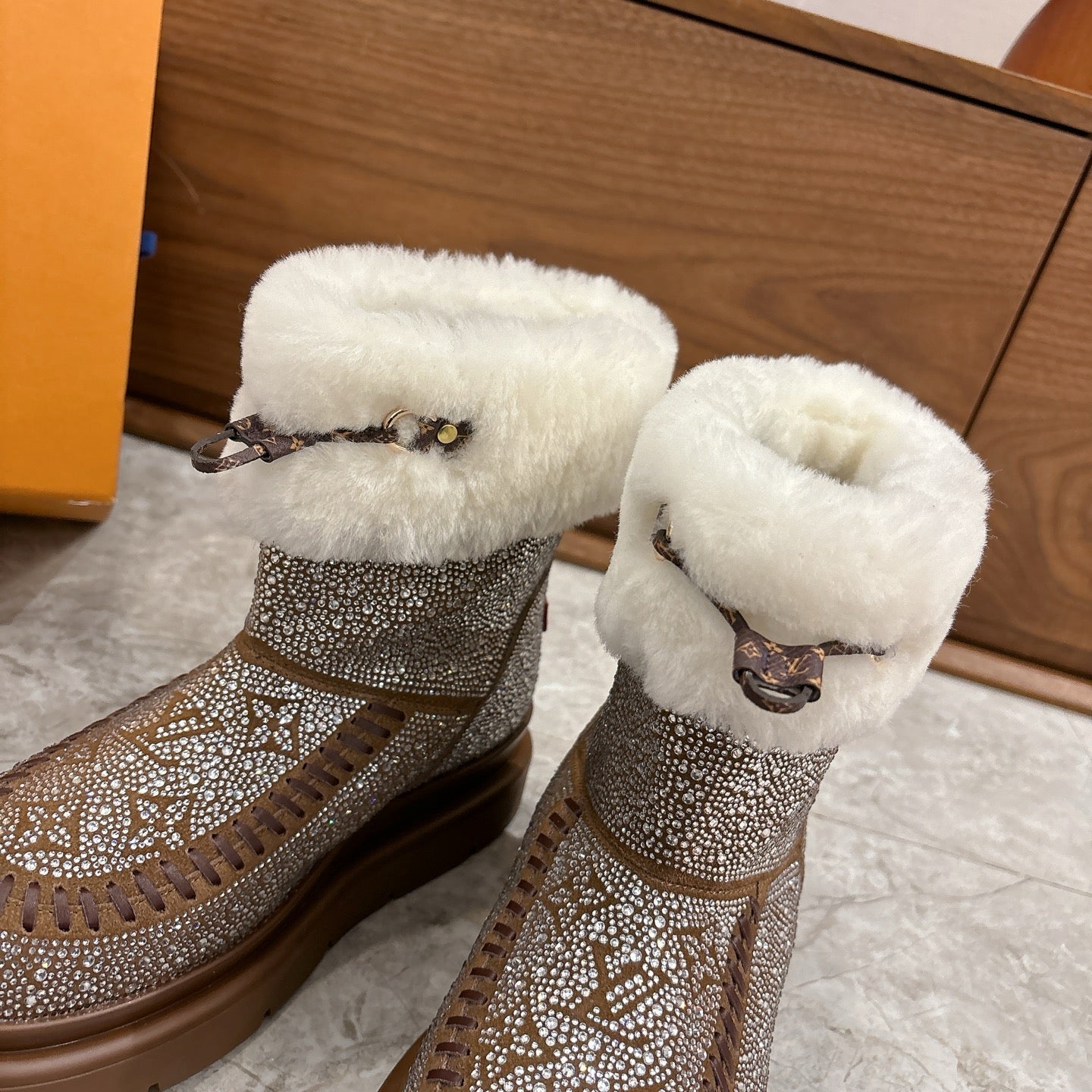 LV 2026 Cortina Ankle Boot Silver Brown White Silver Sequin Wool 594927