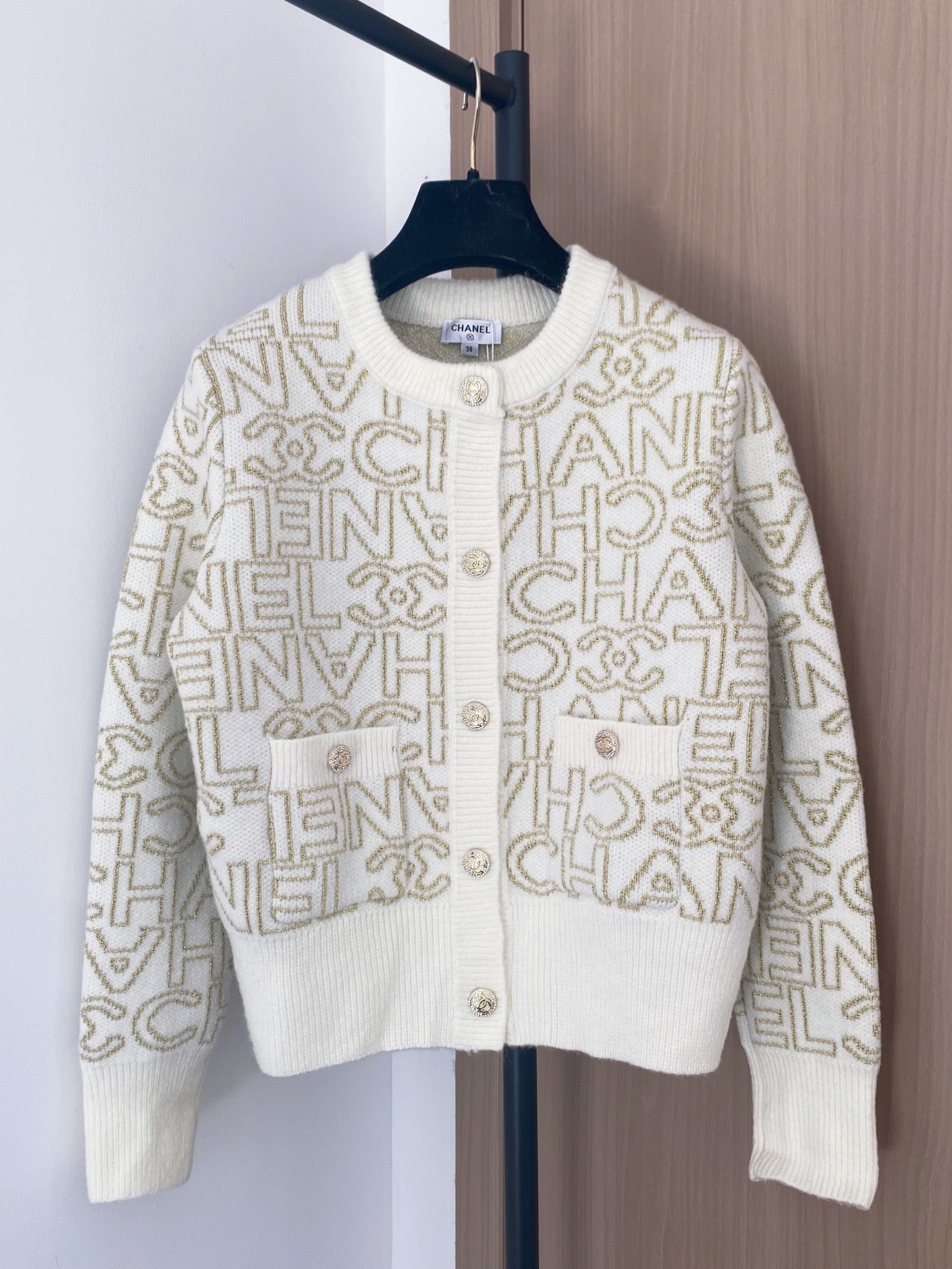 Chanel 2025 Cardigan Cream Cashmere 89260