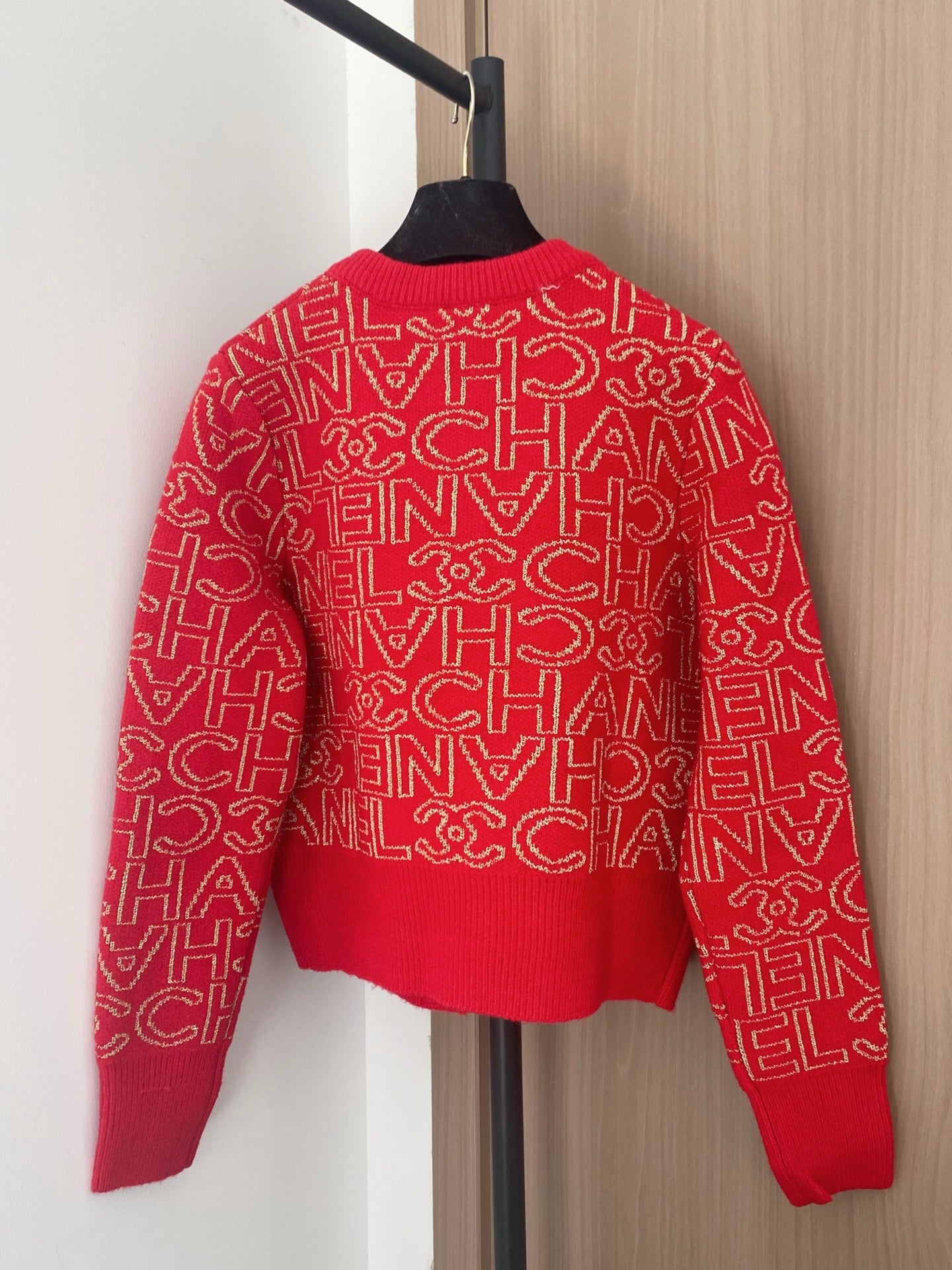 Chanel 2025 Cardigan Red Cashmere 00289