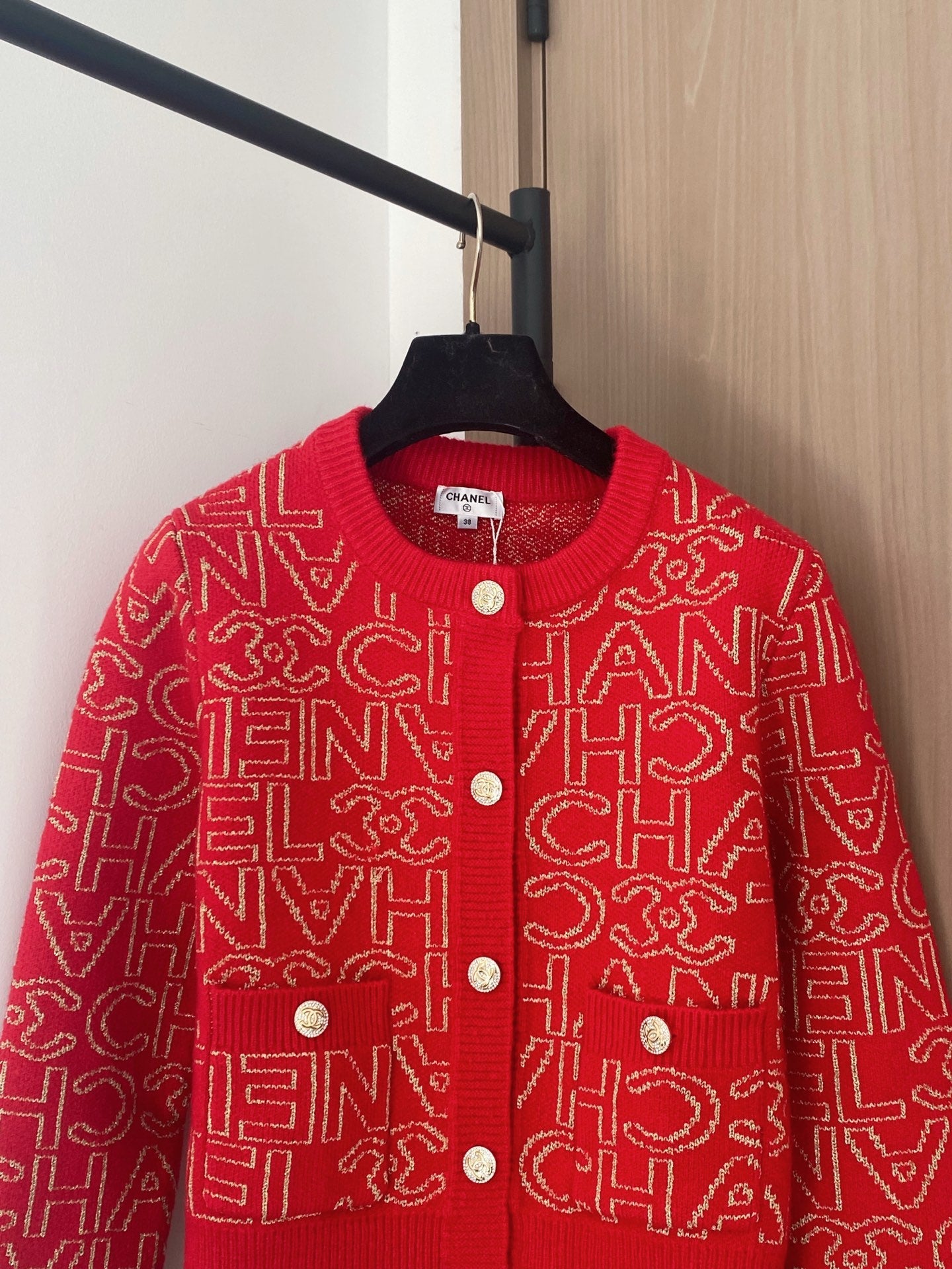 Chanel 2025 Cardigan Red Cashmere 00289