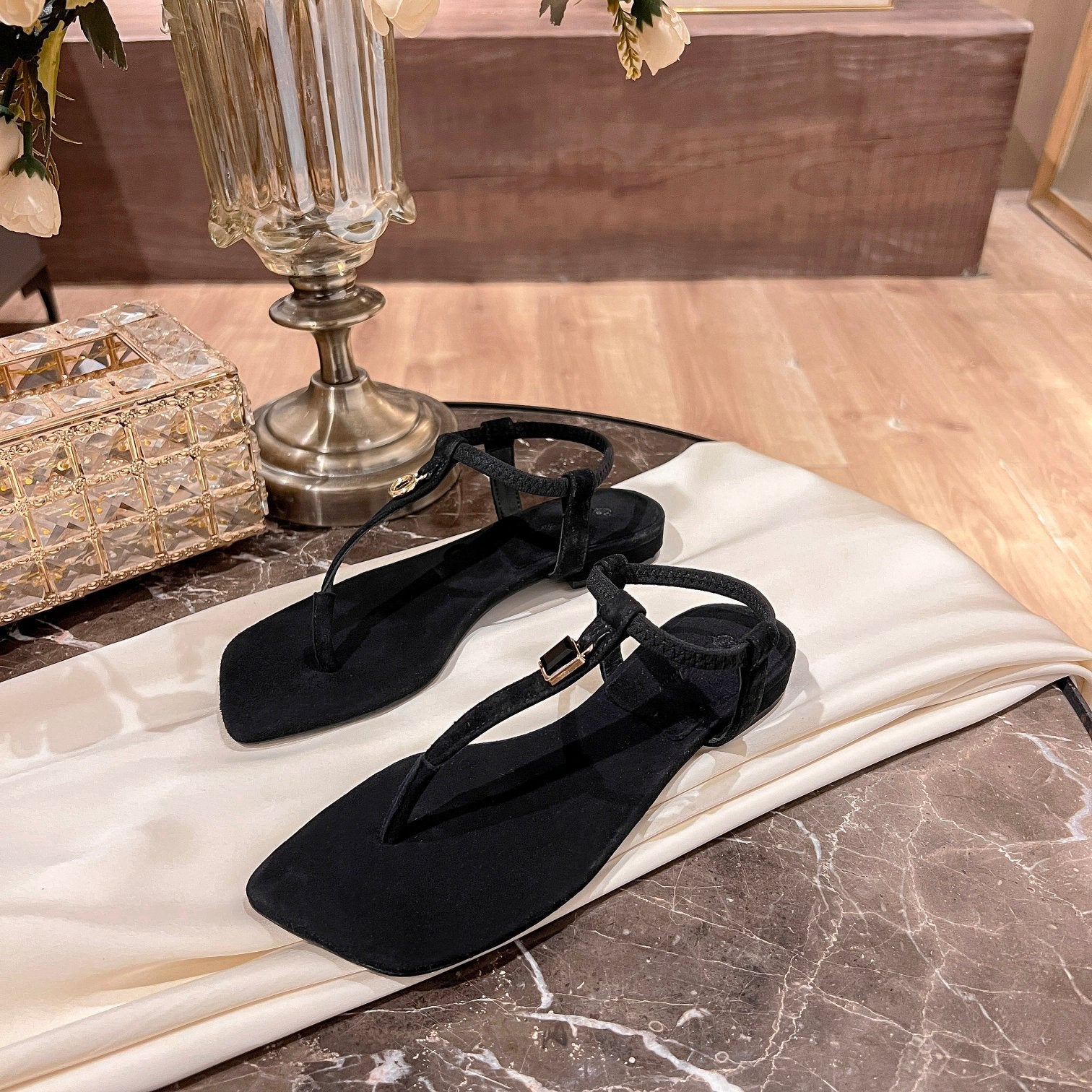 LP MINDIL SANDAL BLACK SUEDE