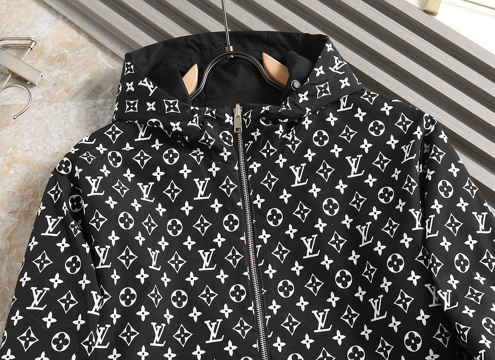 LV DOUBLE-SIDED JACKET BLACK 239003