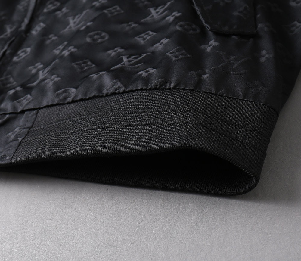 LV JACKET BLACK MONOGRAM 239000