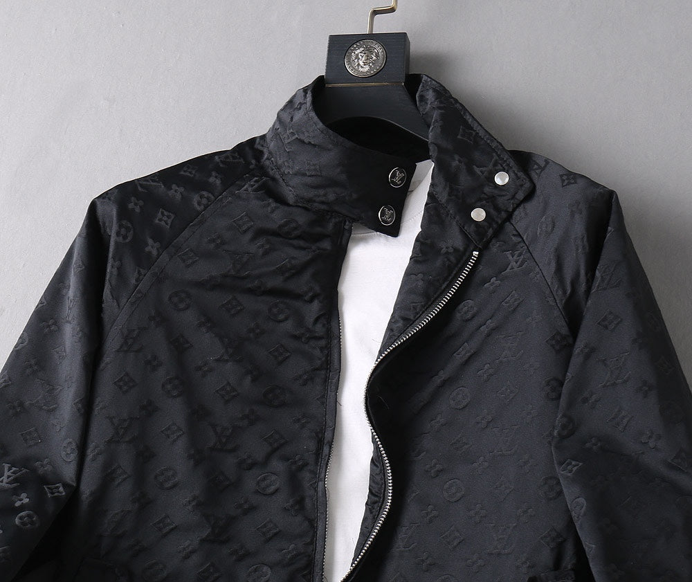 LV JACKET BLACK MONOGRAM 239000