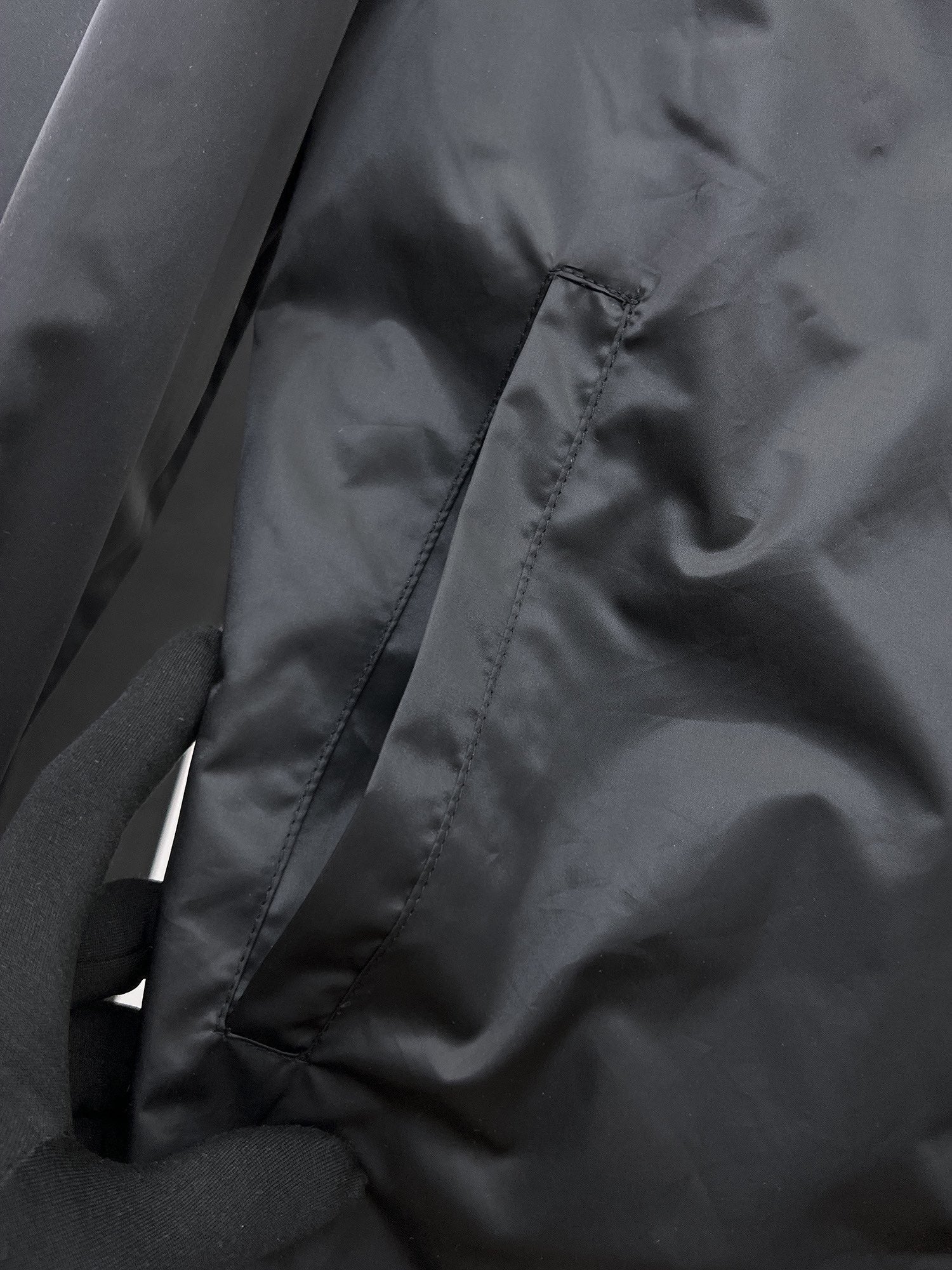 LV DOUBLE-SIDED JACKET BLACK AND BROWN 239023