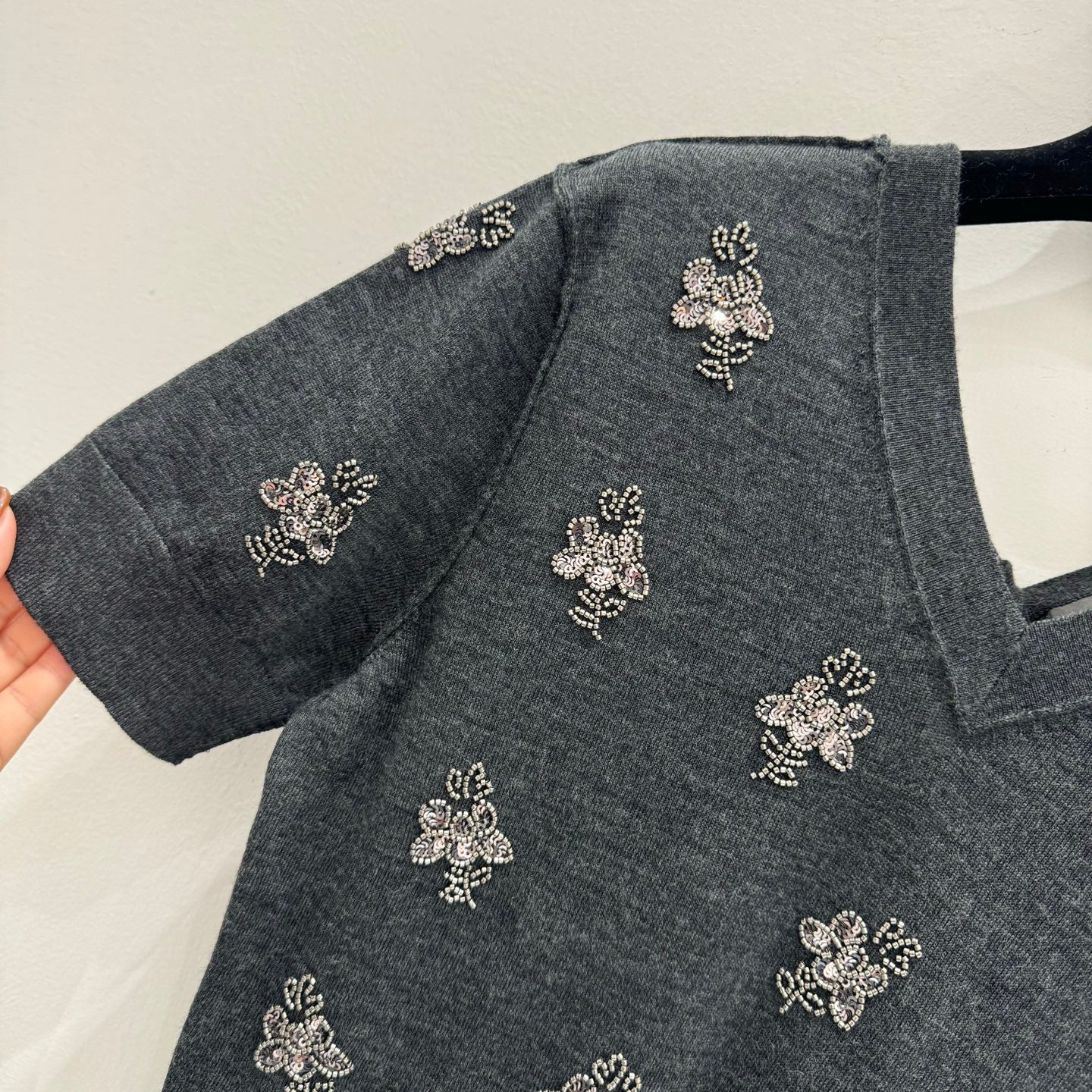 Fendi Wool Cropped sweater with crystal embroidery 229410