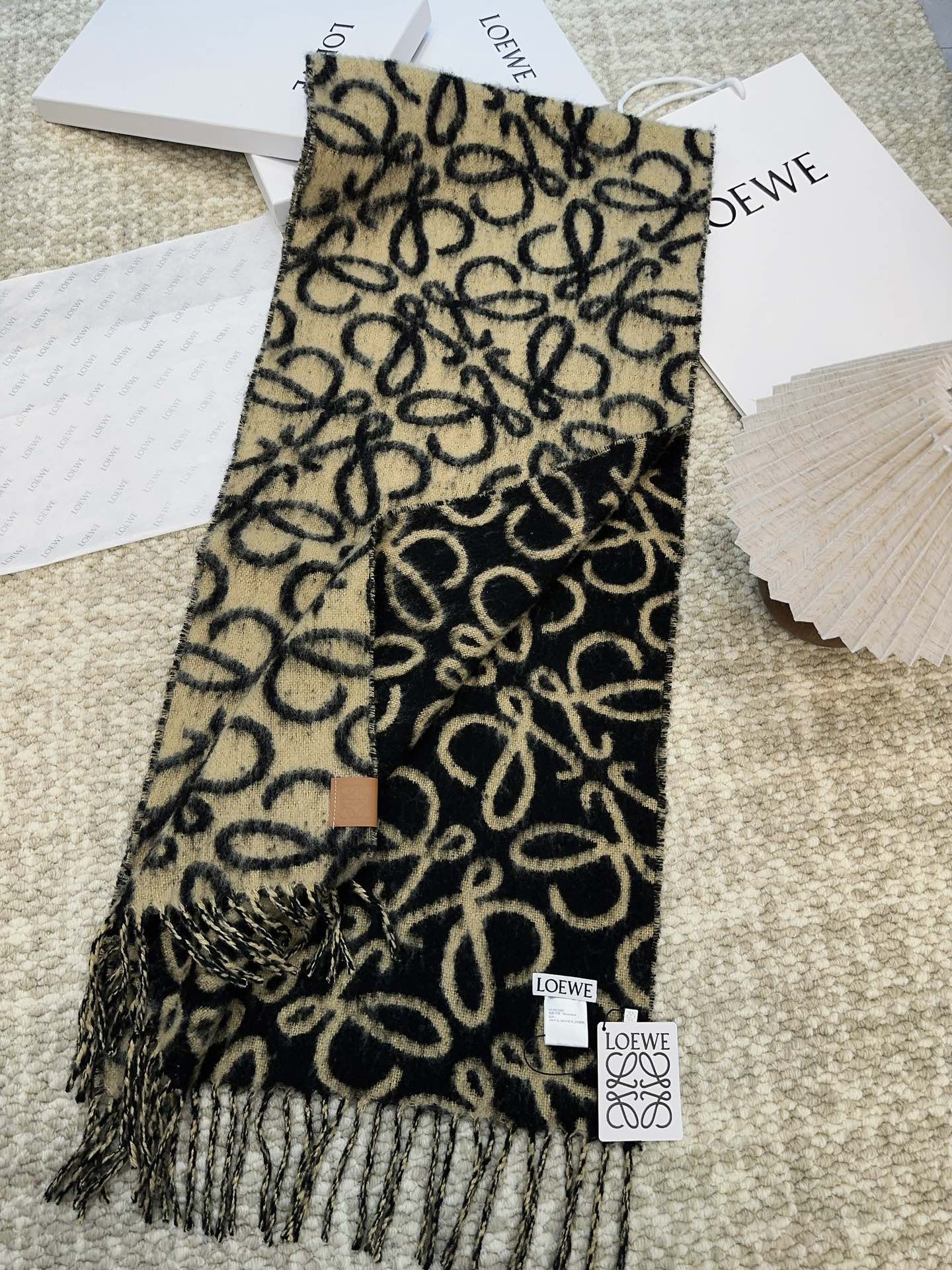 Loewe Scarf 180CM  Black Beige Wool Cashmere 968582