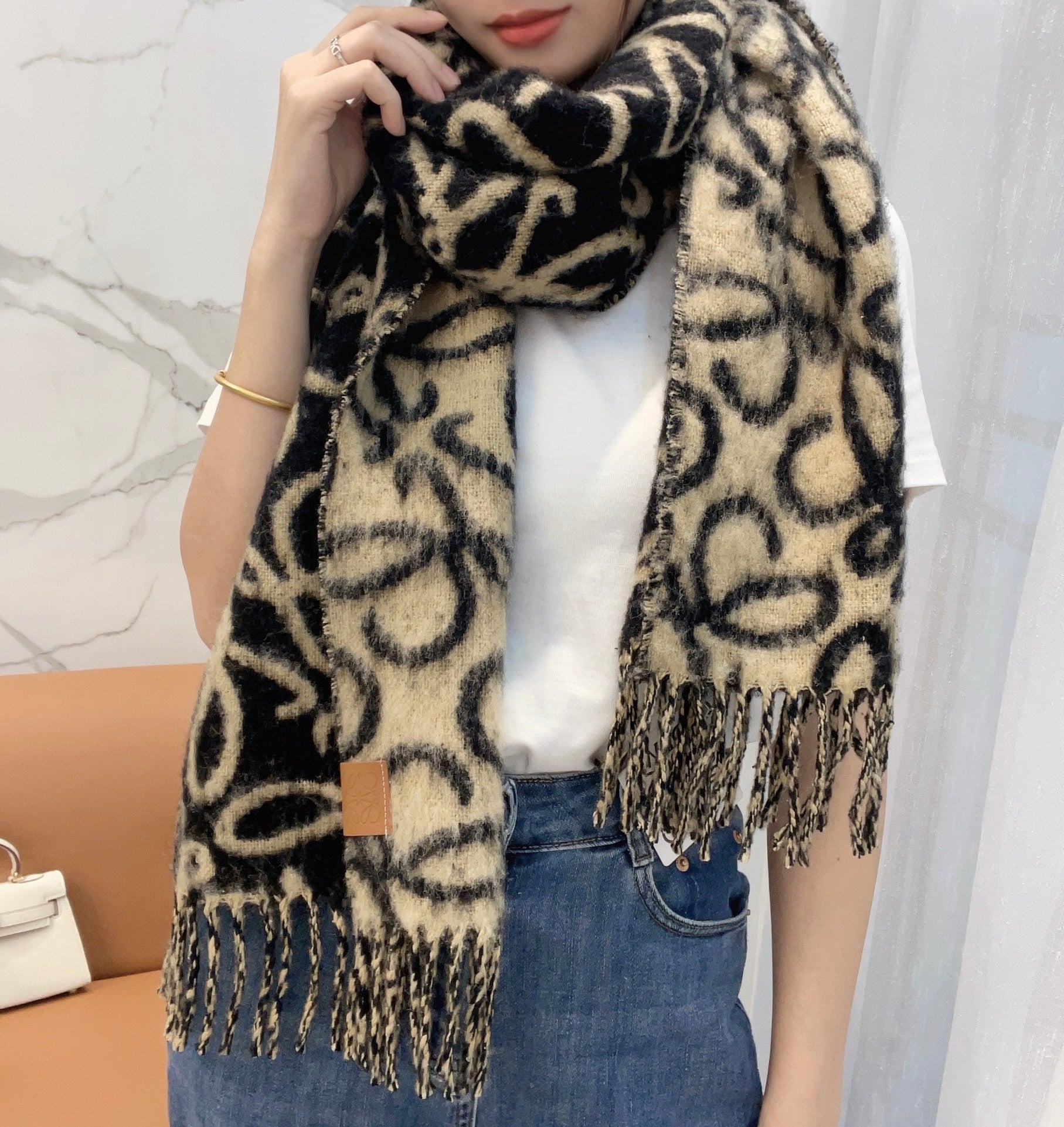 Loewe Scarf 180CM  Black Beige Wool Cashmere 968582