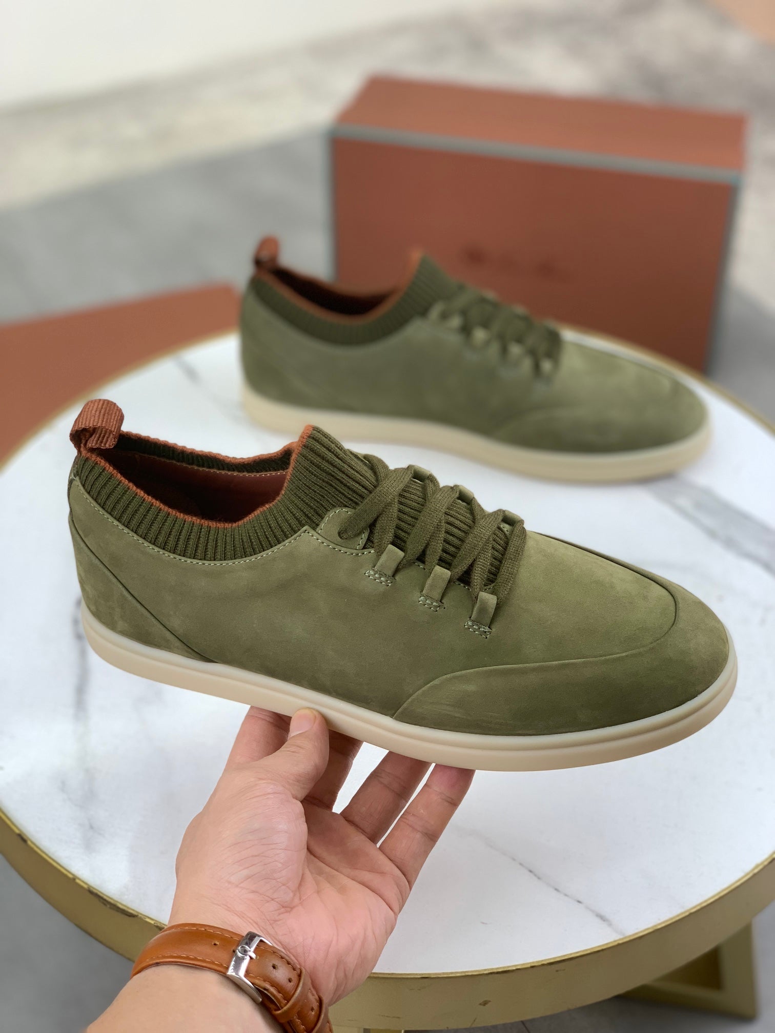 LP SOHO WALK TRAINERS IN OLIVE SUEDE