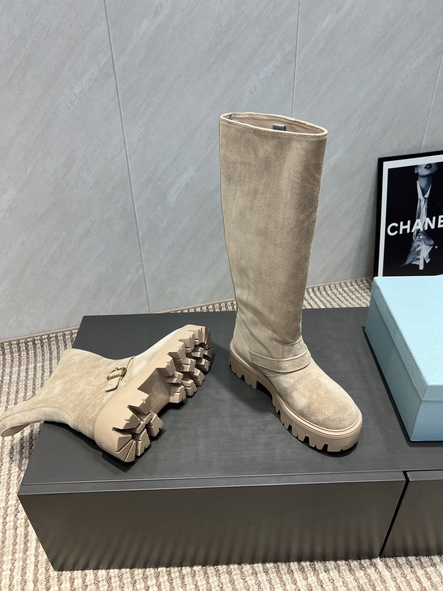 Prada 25 Boot Beige Suede 501670