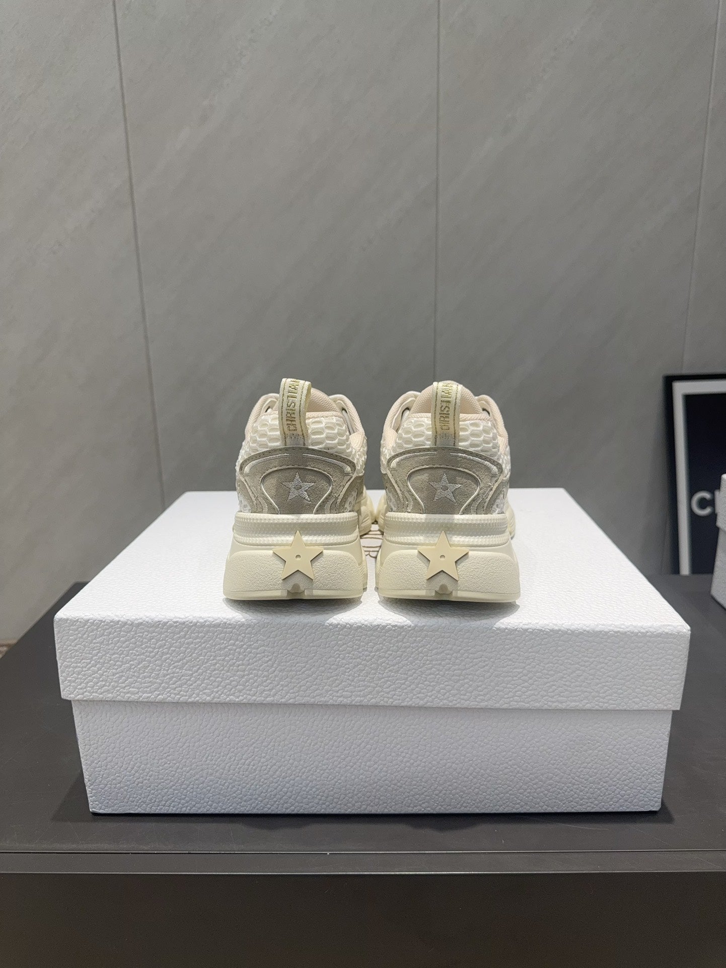 CD platform casual sneaker cream suede mesh 539675