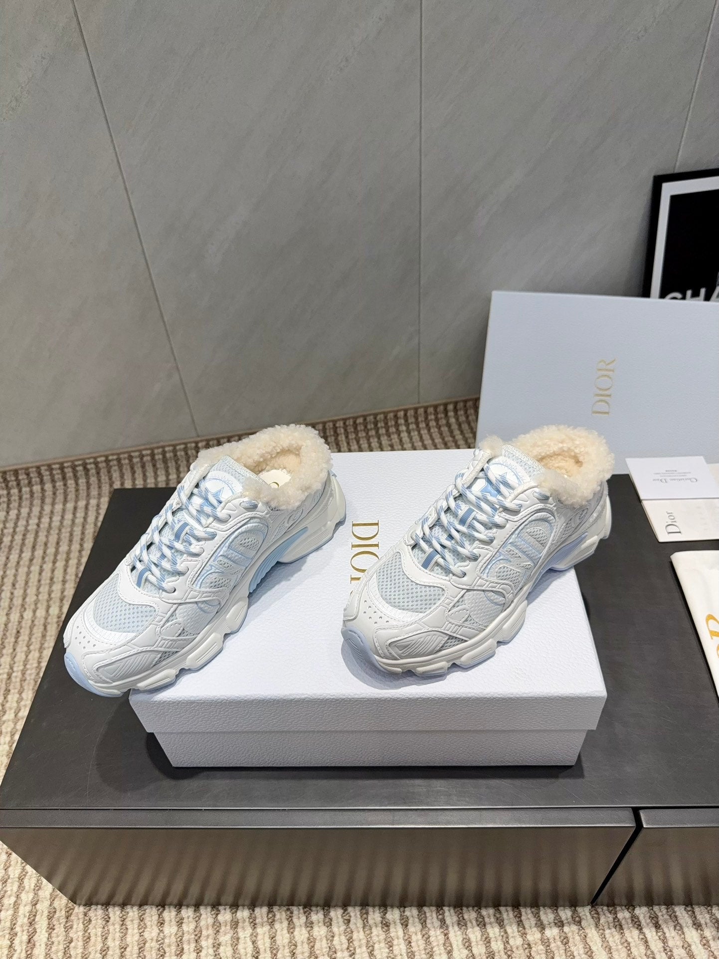 CD platform casual sneaker white light blue wool suede mesh 539682