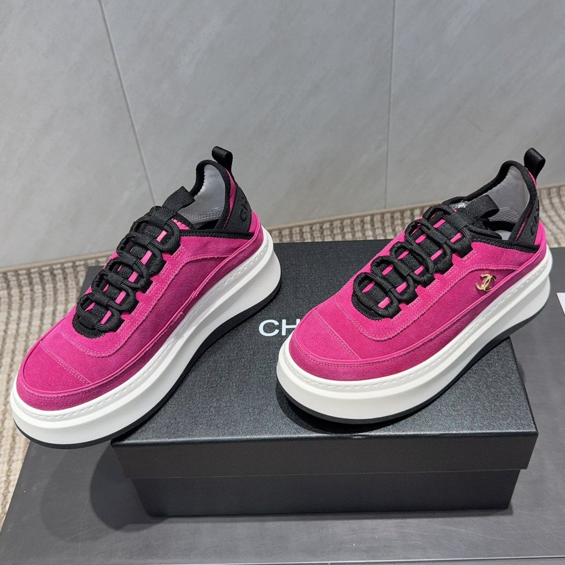 Chanel 25 Sneaker Pink White Black Suede 540278