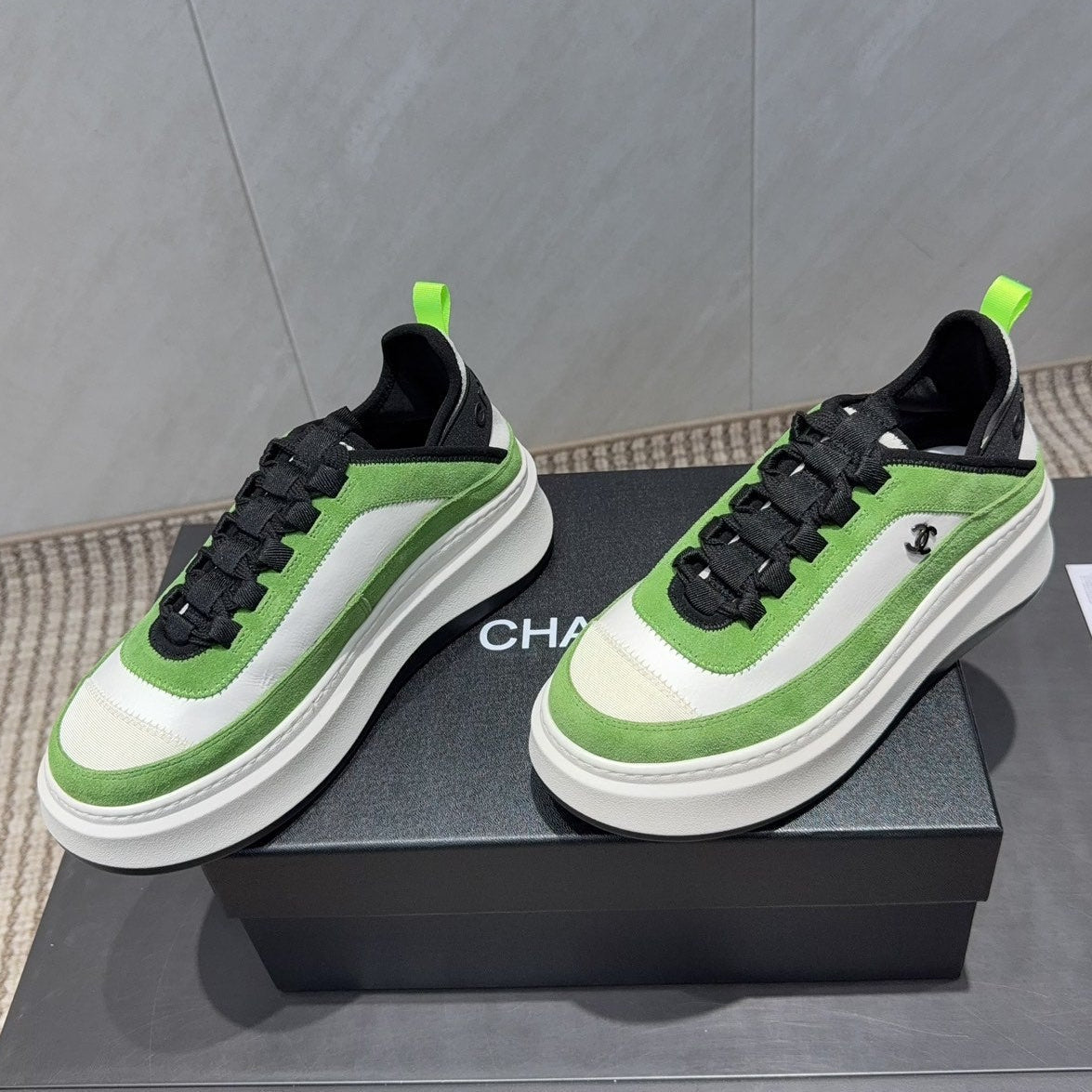 Chanel 25 Sneaker Green White Black Suede 540298