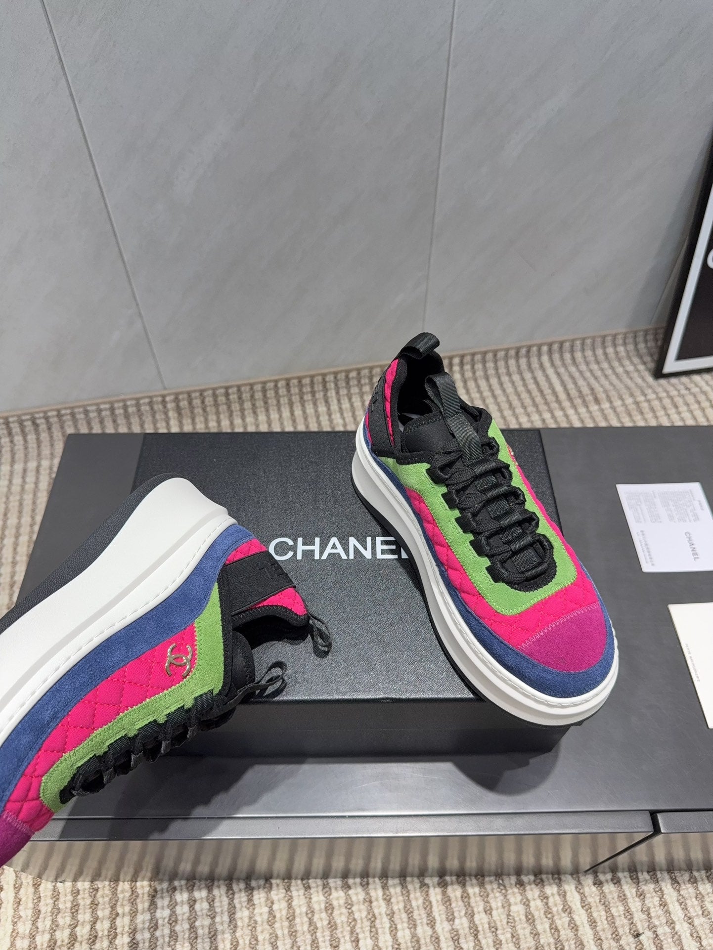 Chanel 25 Sneaker Multicolor Suede 540302