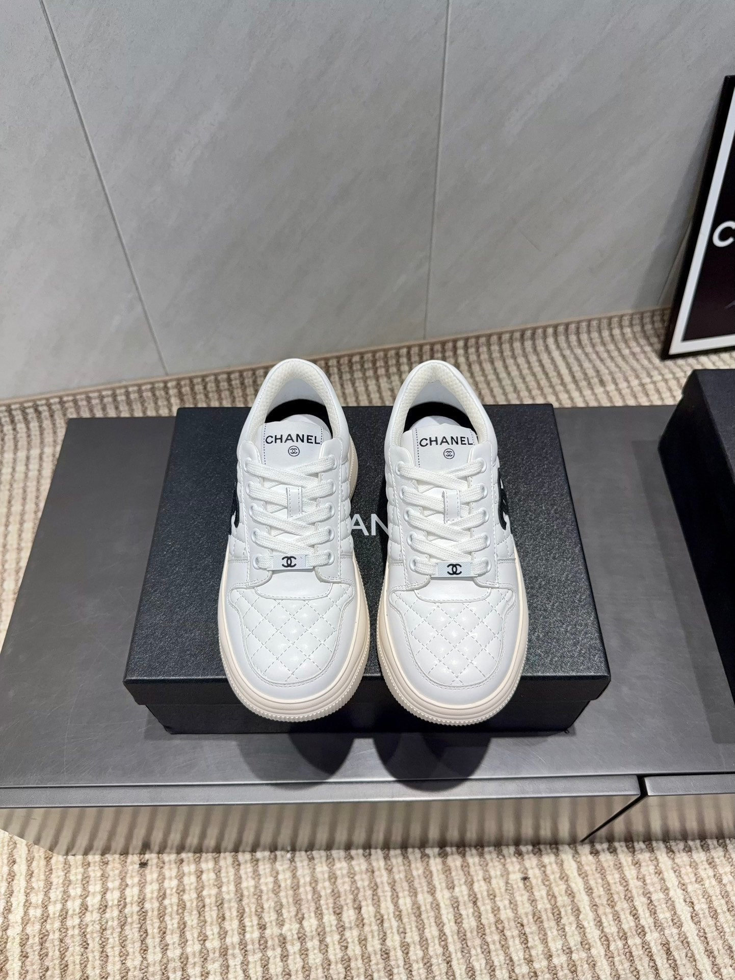 Chanel 25 Sneaker White Cowhide 540334