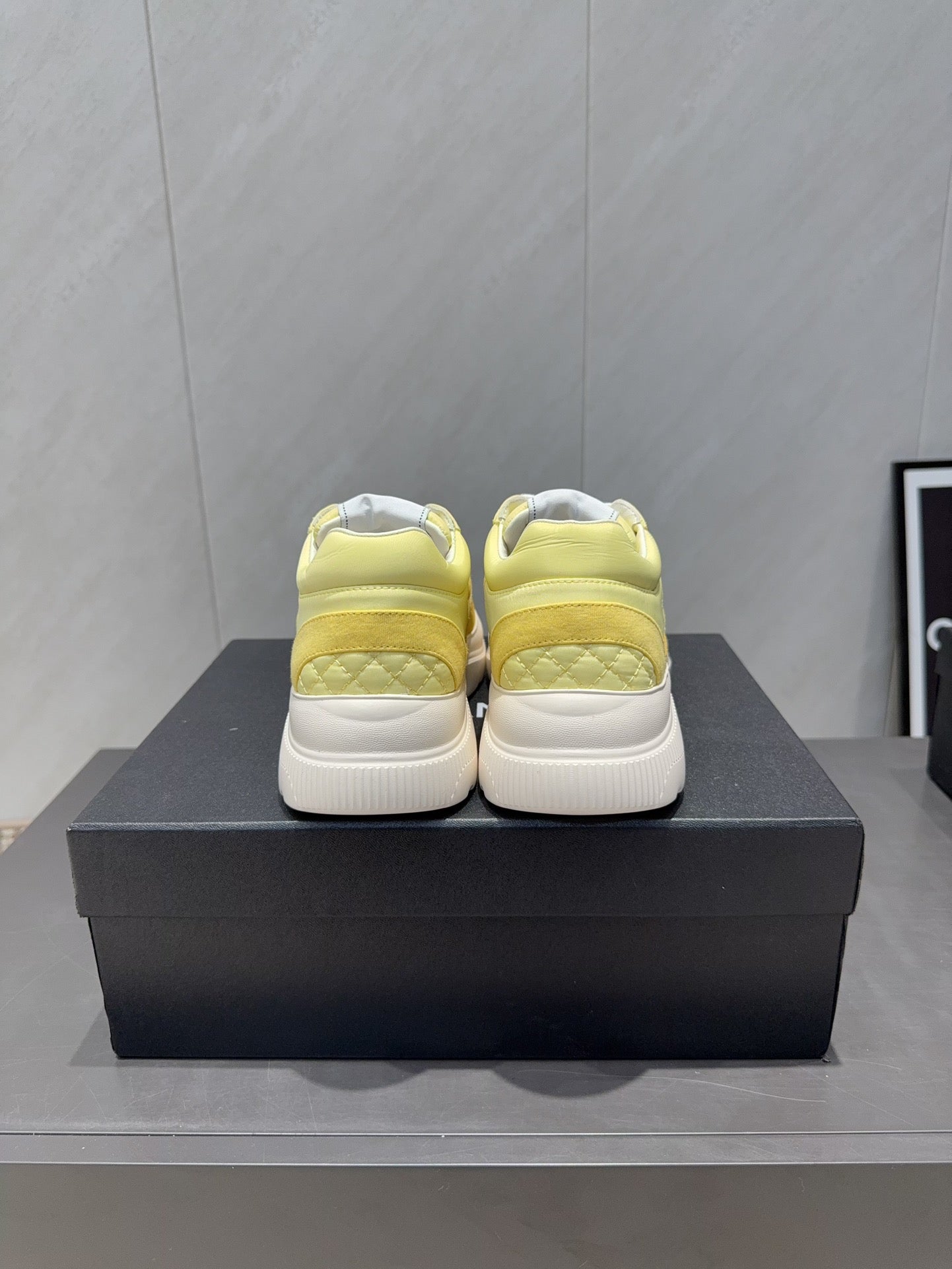 Chanel 25 Sneaker Yellow White Suede Cowhide 540336