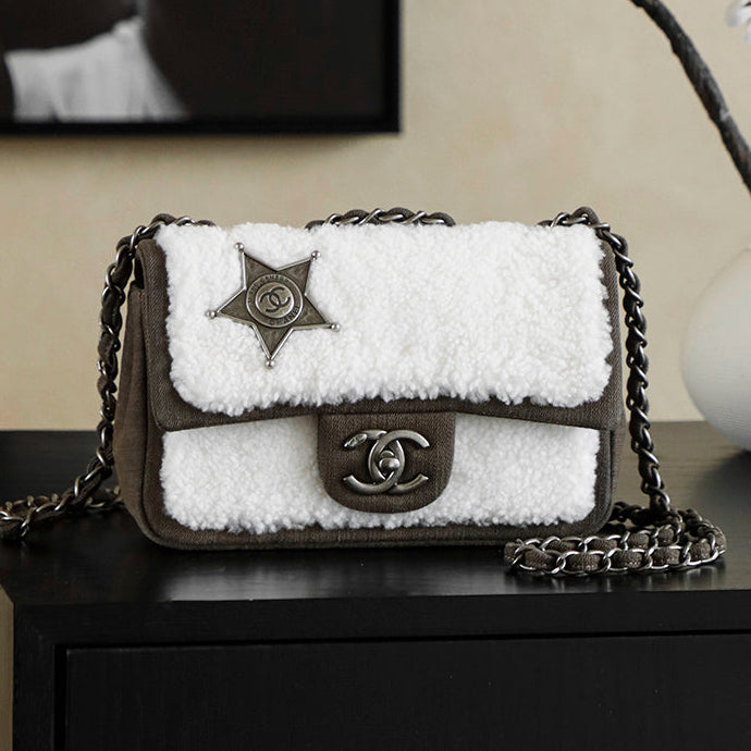 Chanel 2025 Dallas Shearling Star Bag 21cm White Dark Wool Denim 318221