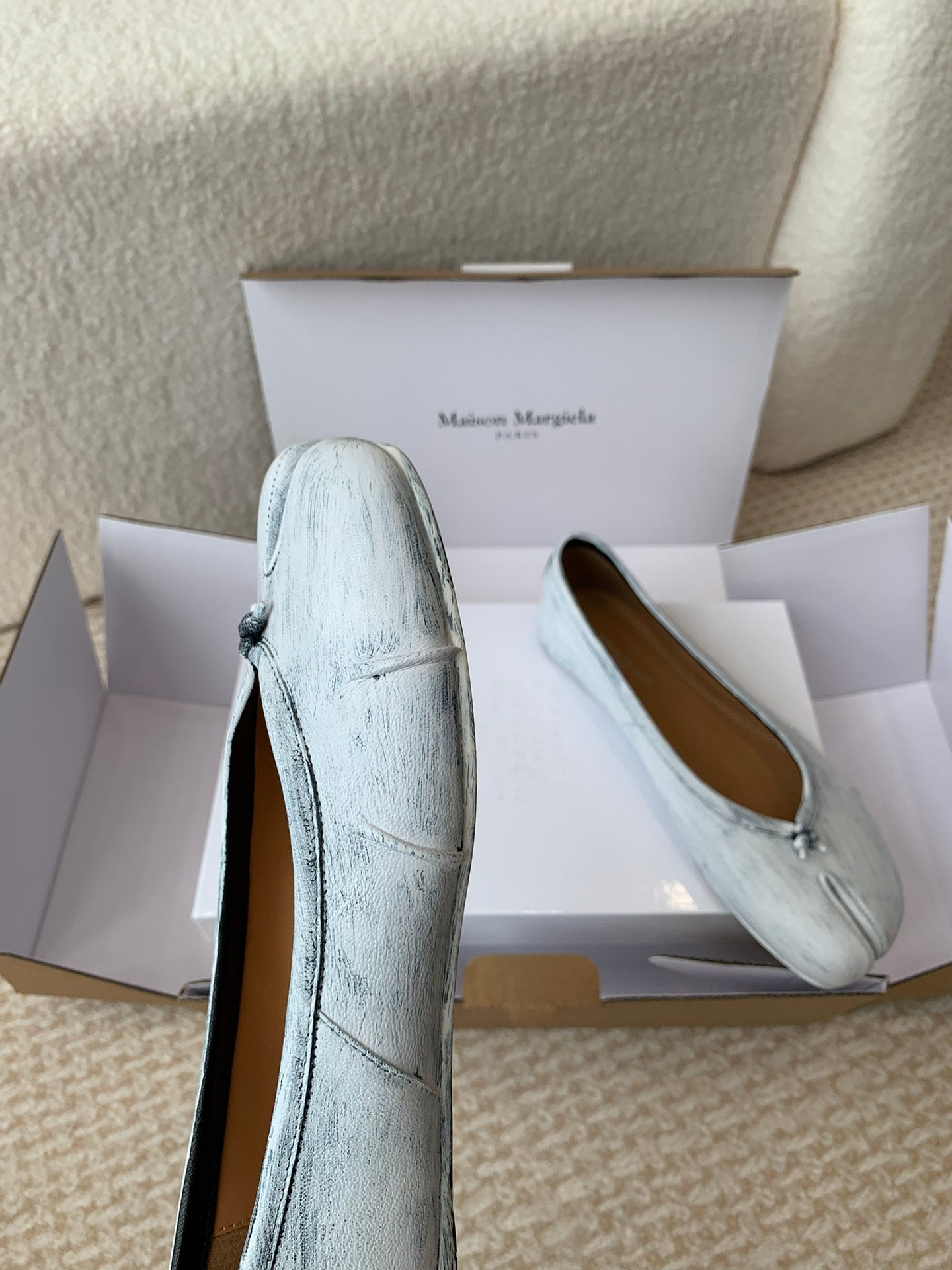 SL TABI BALLERINA FLAT PASTEL LAMBSKIN