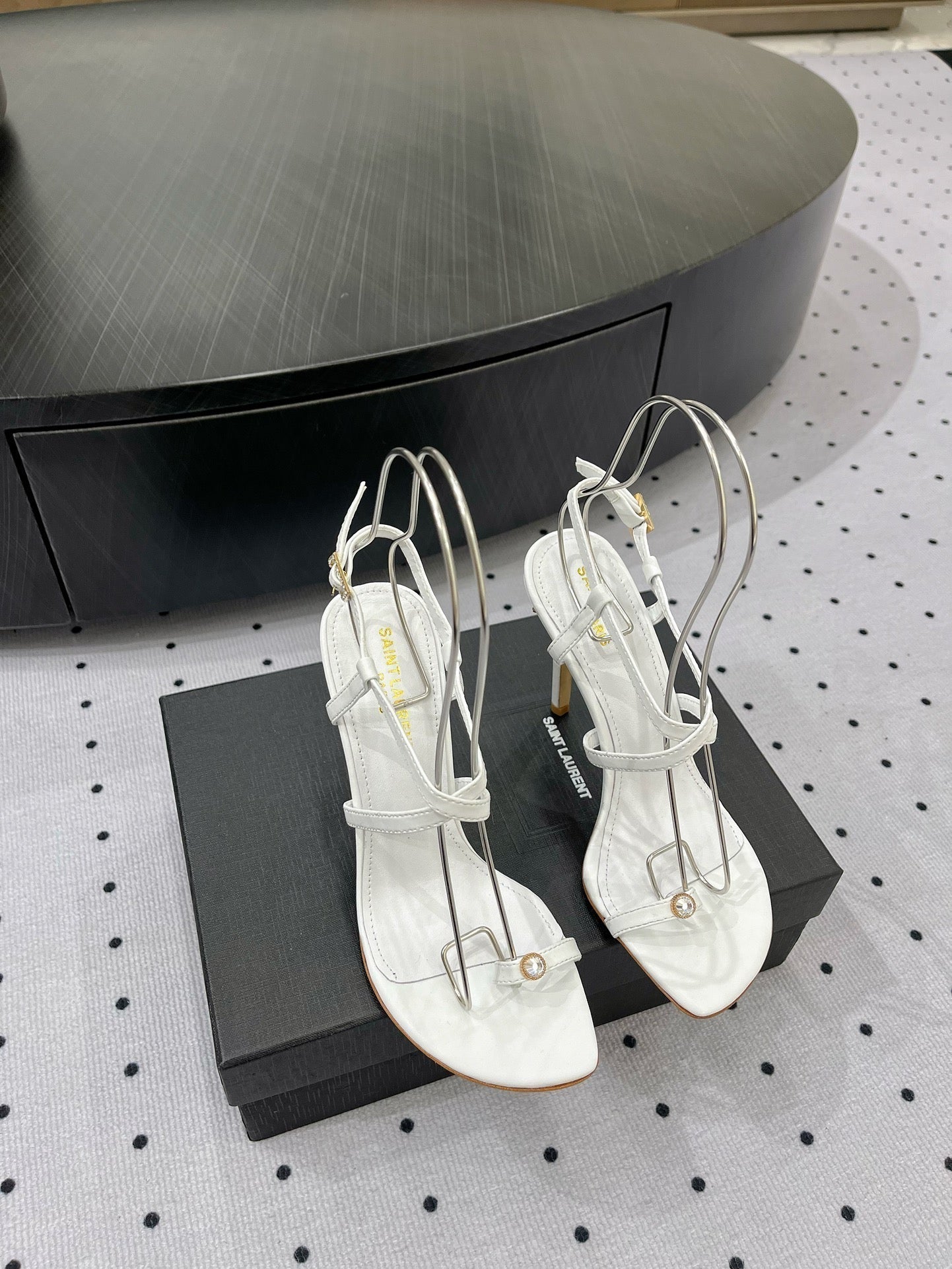 SL LINDEN HEELED SANDALS WHITE CALFSKIN