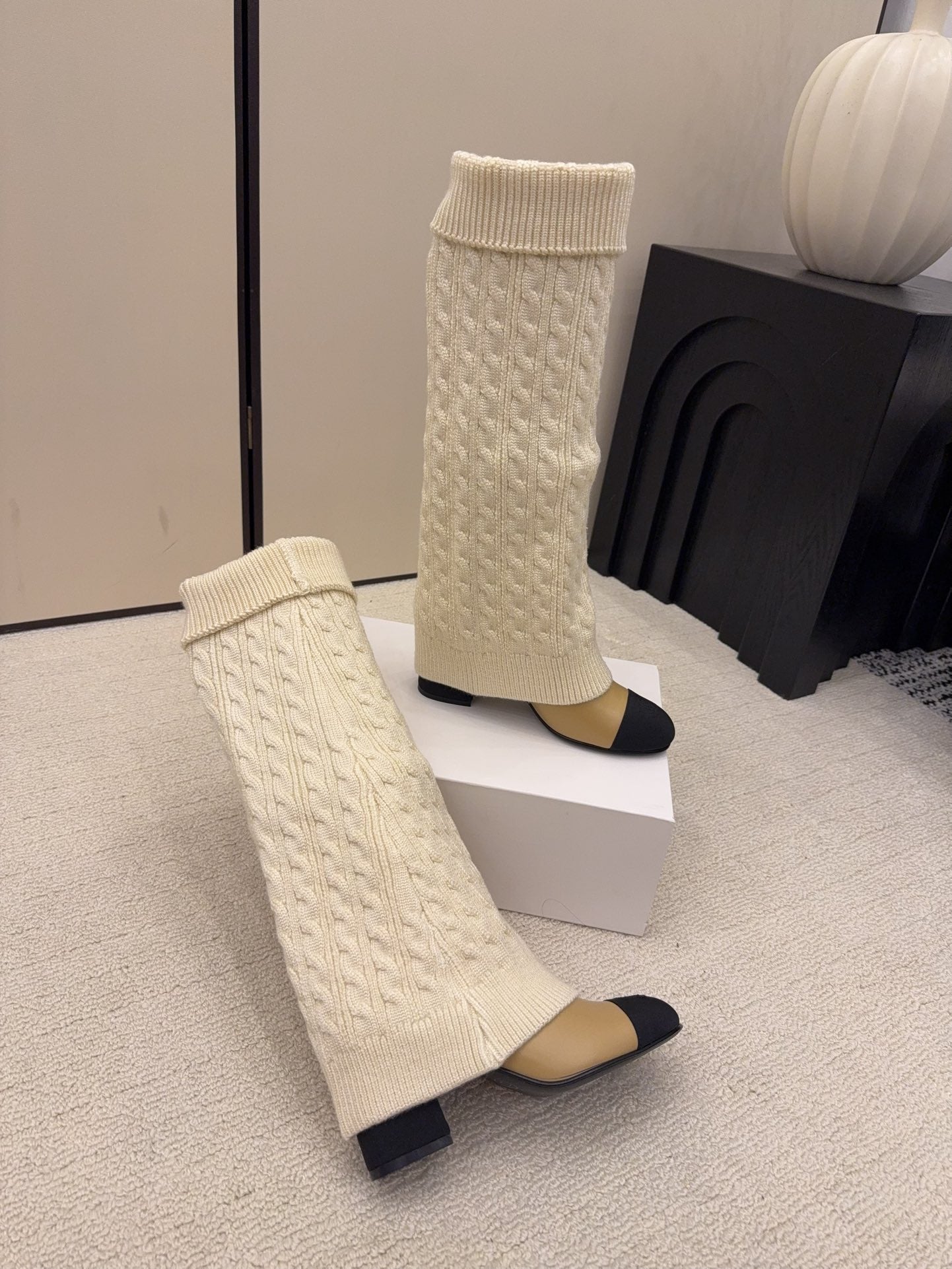 CC 26 Boot With Sock Detail Beige Cream Wool Leather 588841