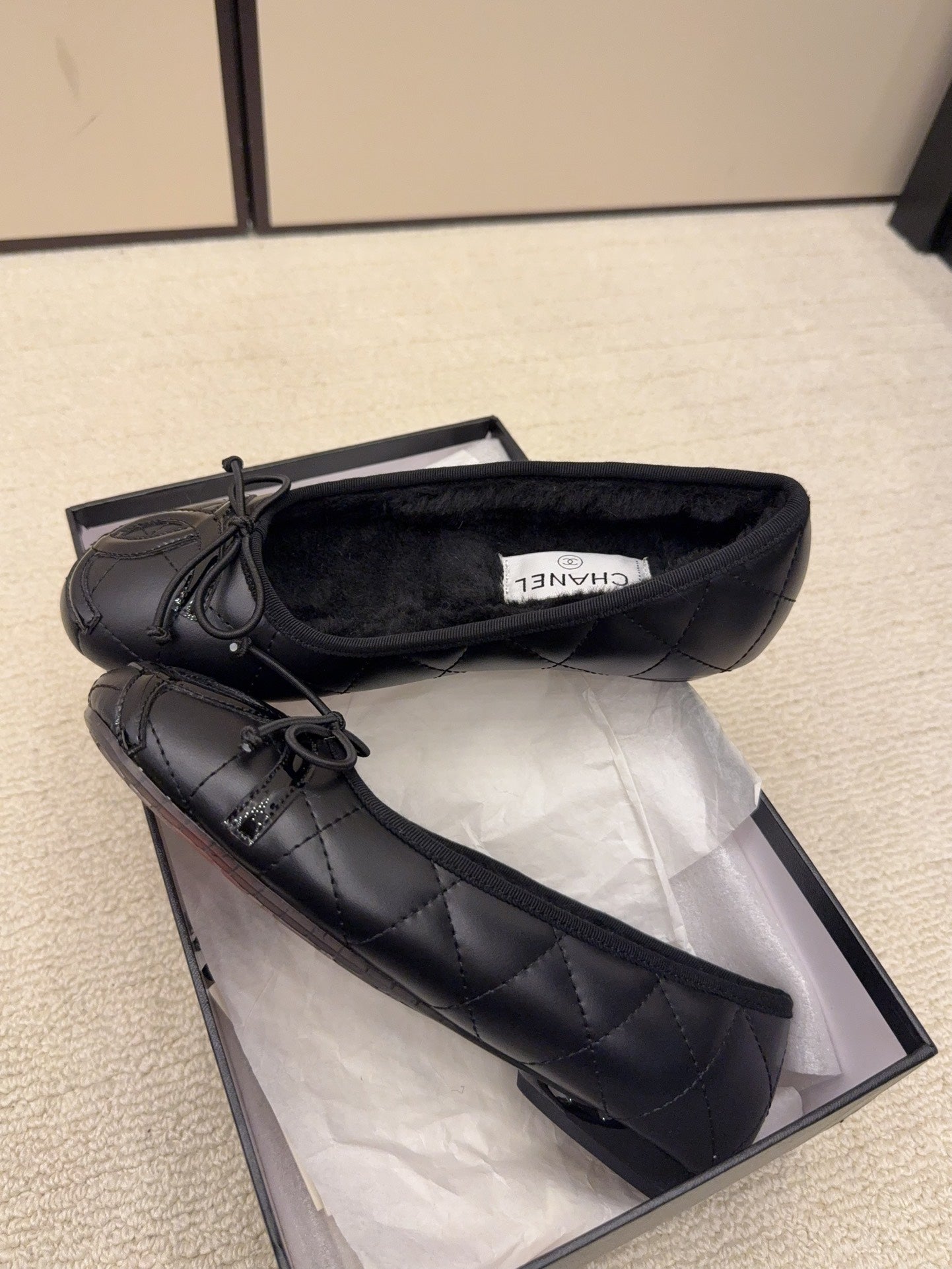 CC 26 Shearling Ballet Flat Black Cowhide Wool 588922