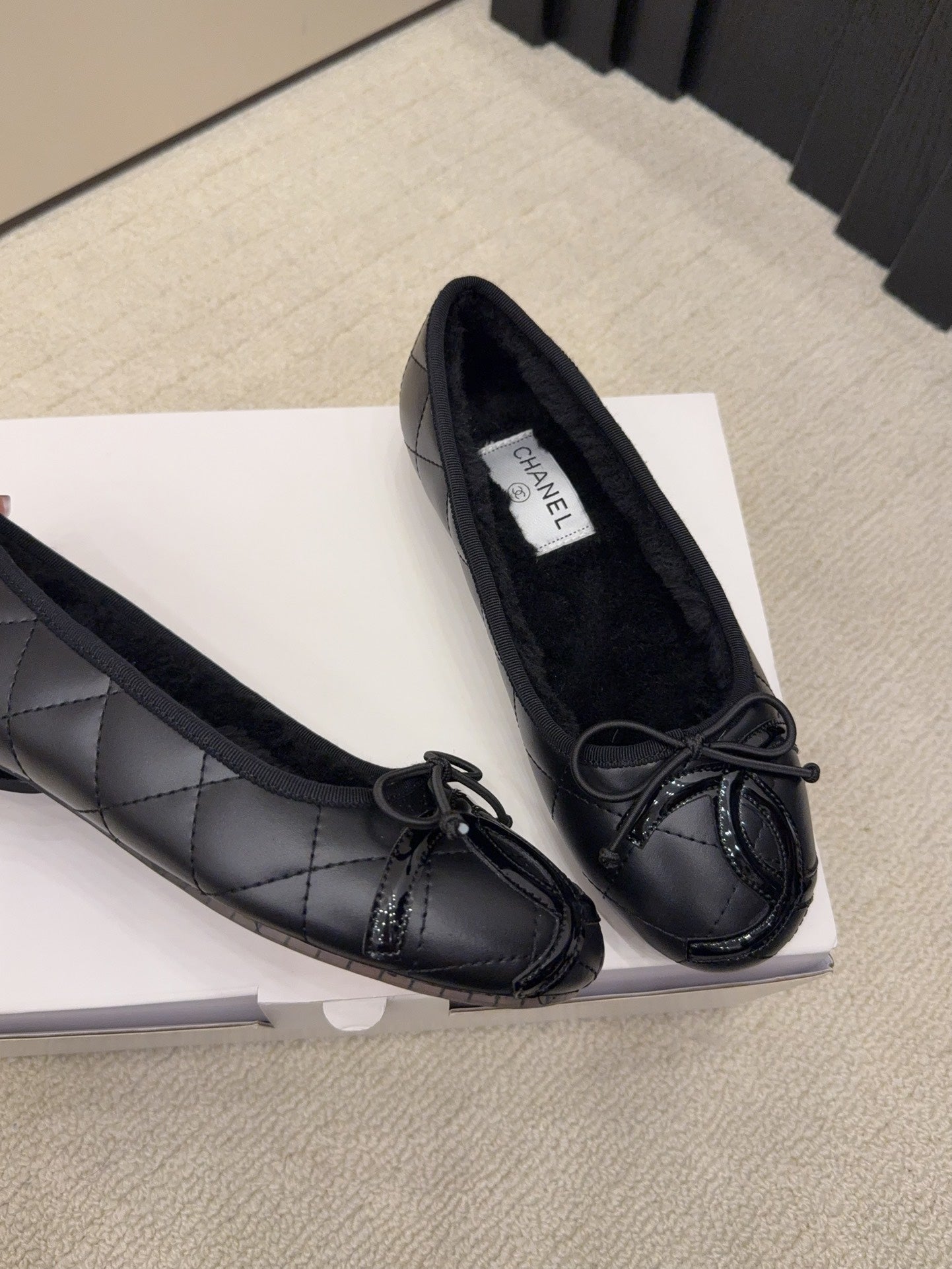 CC 26 Shearling Ballet Flat Black Cowhide Wool 588922