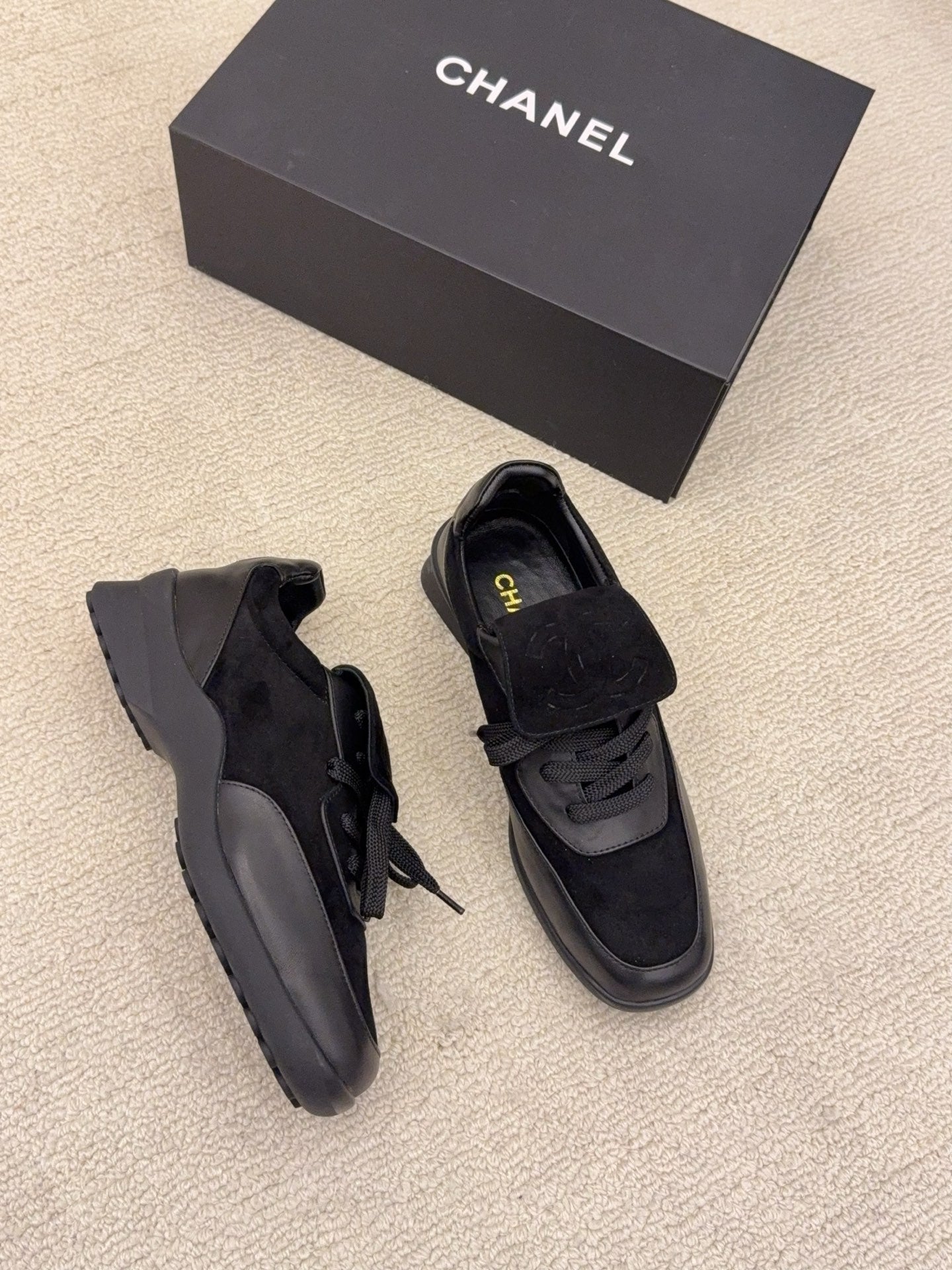 CC 26 Sneaker Black Suede 589088