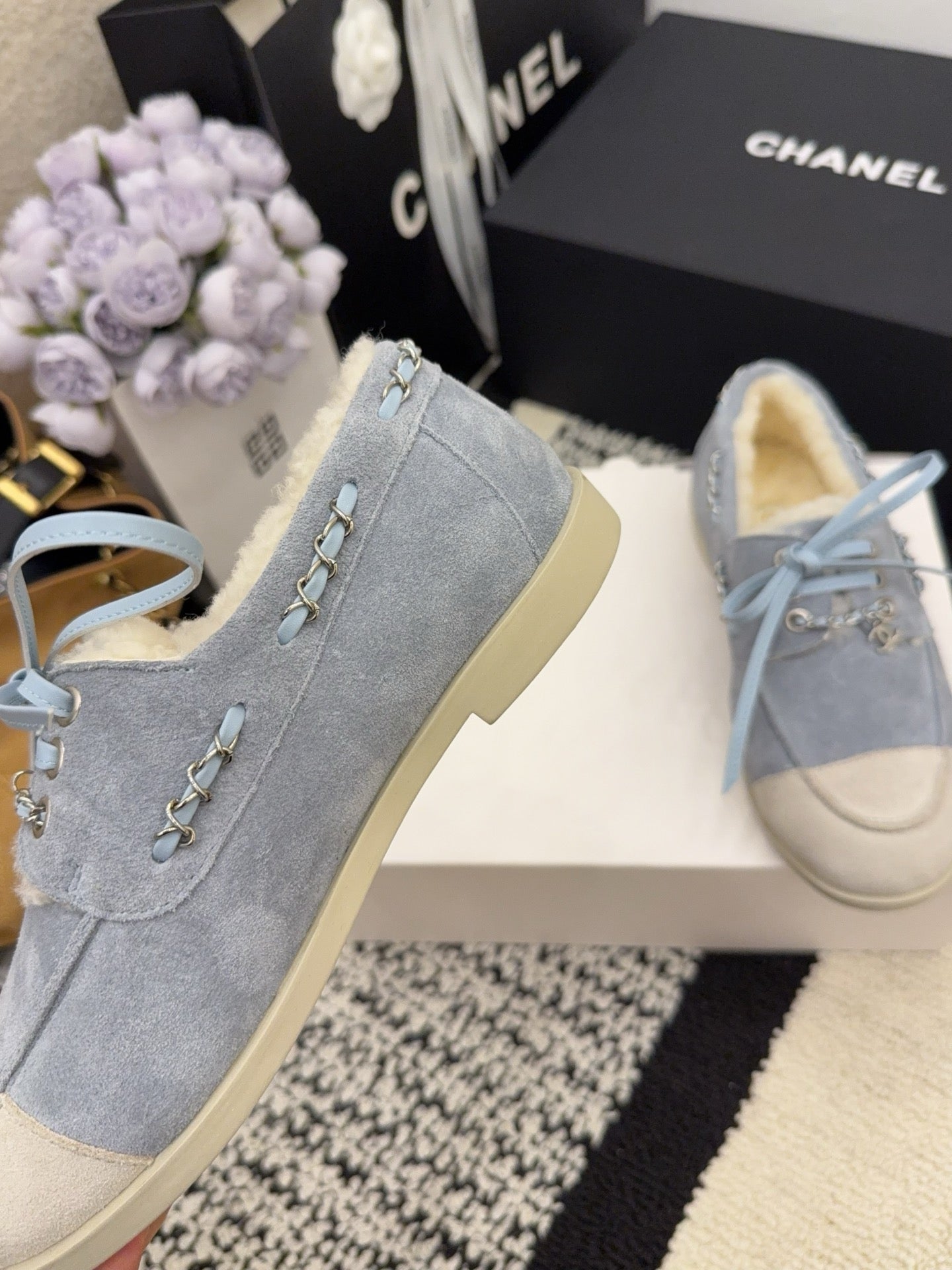 CC 26 Shearling Loafer Blue White Suede Wool 588711