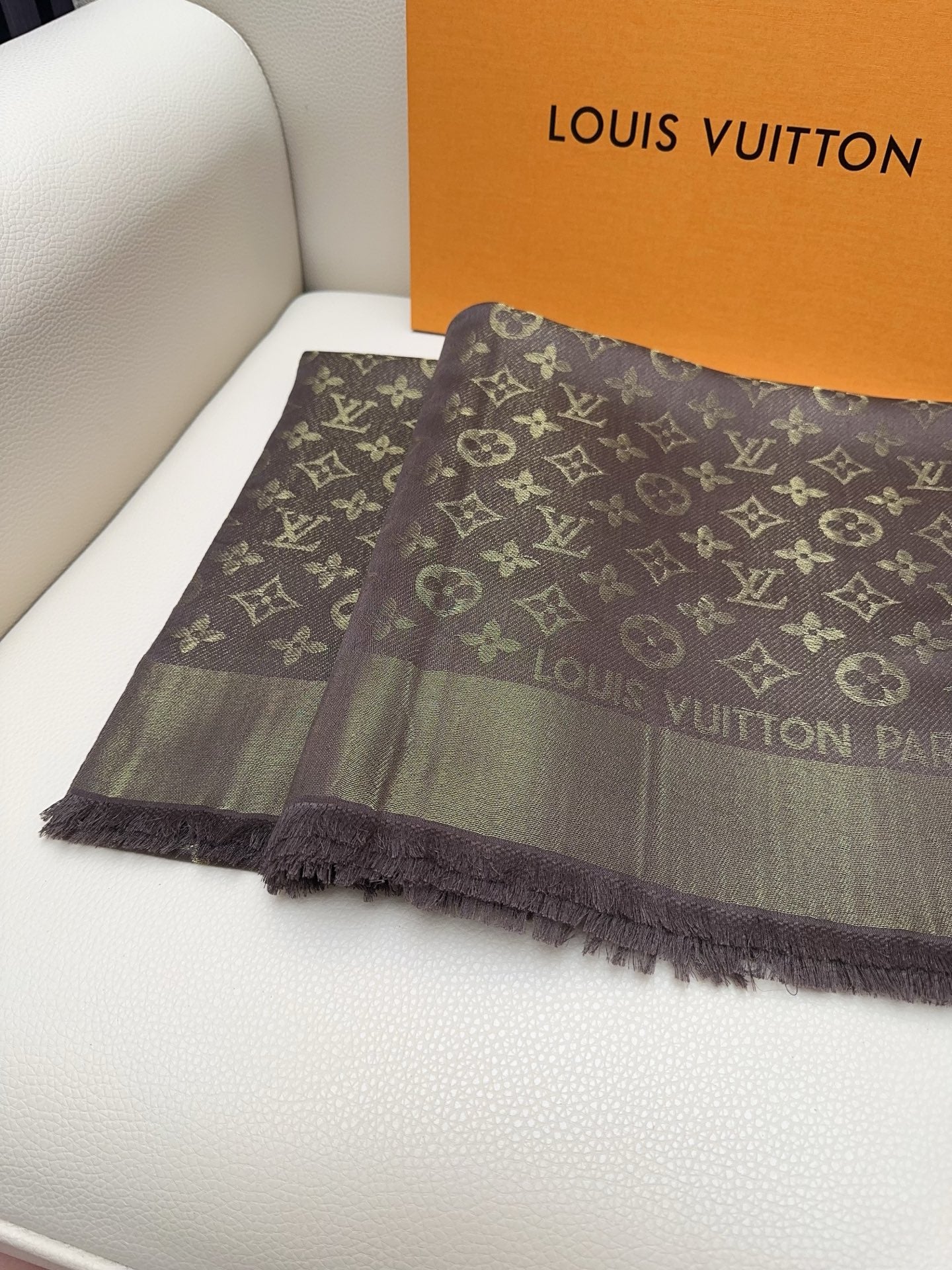 LV 25 Scarf 140CM Brown Silk 293291