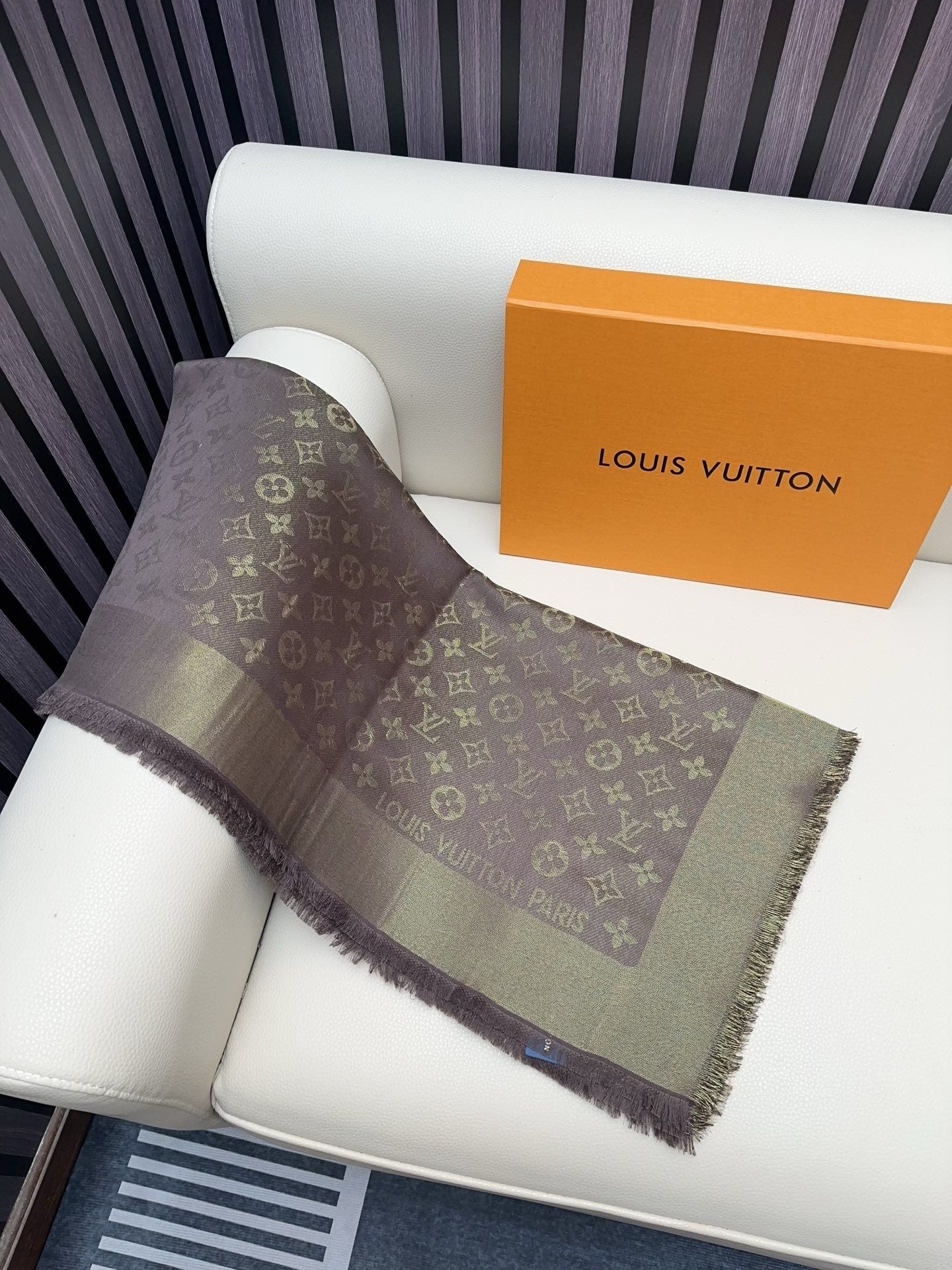 LV 25 Scarf 140CM Brown Silk 293291