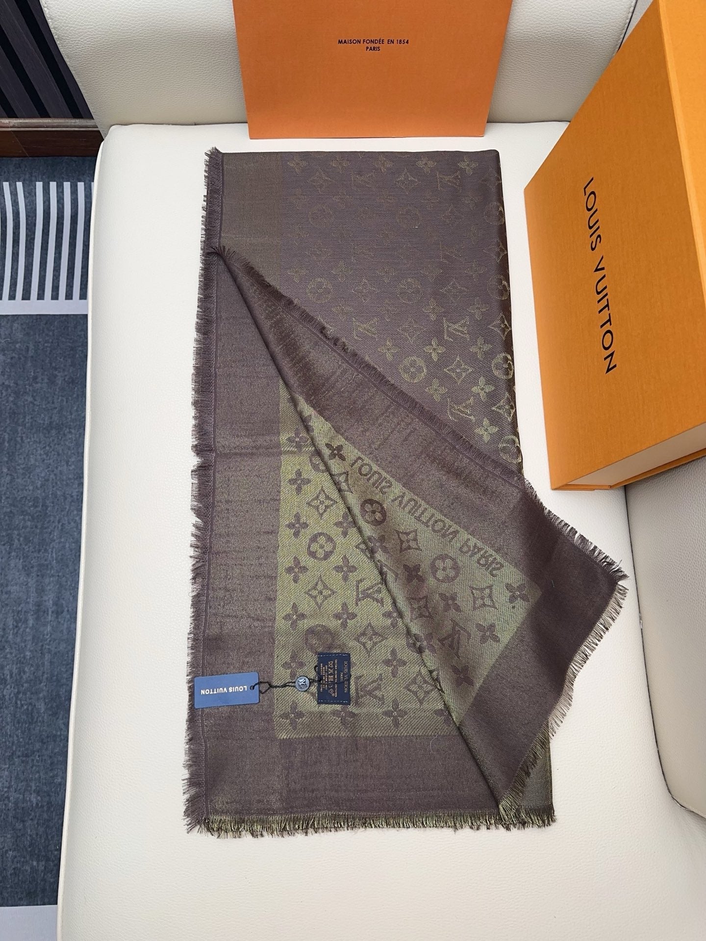 LV 25 Scarf 140CM Brown Silk 293291