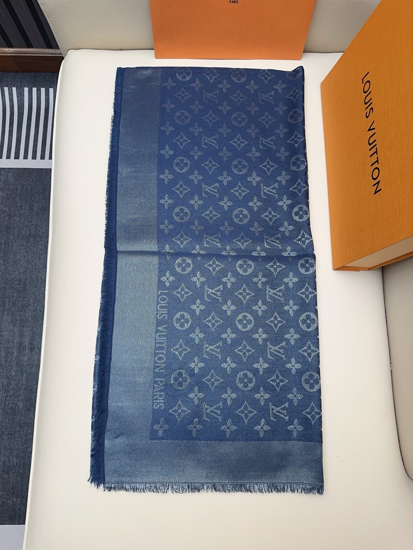 LV 25 Scarf 140CM Dark Blue Silk 293292