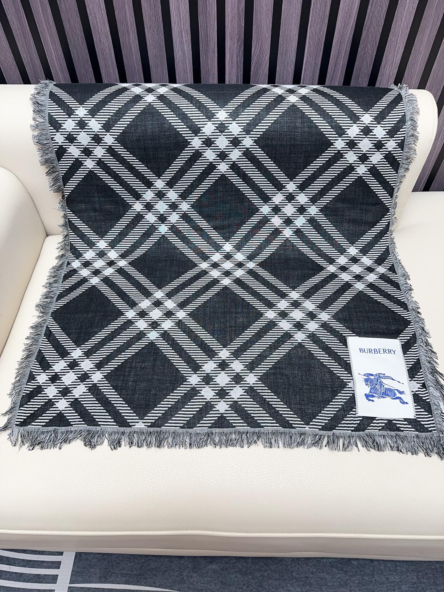 BBR Double-Sided Scarf 190CM Black Cashmere 293318