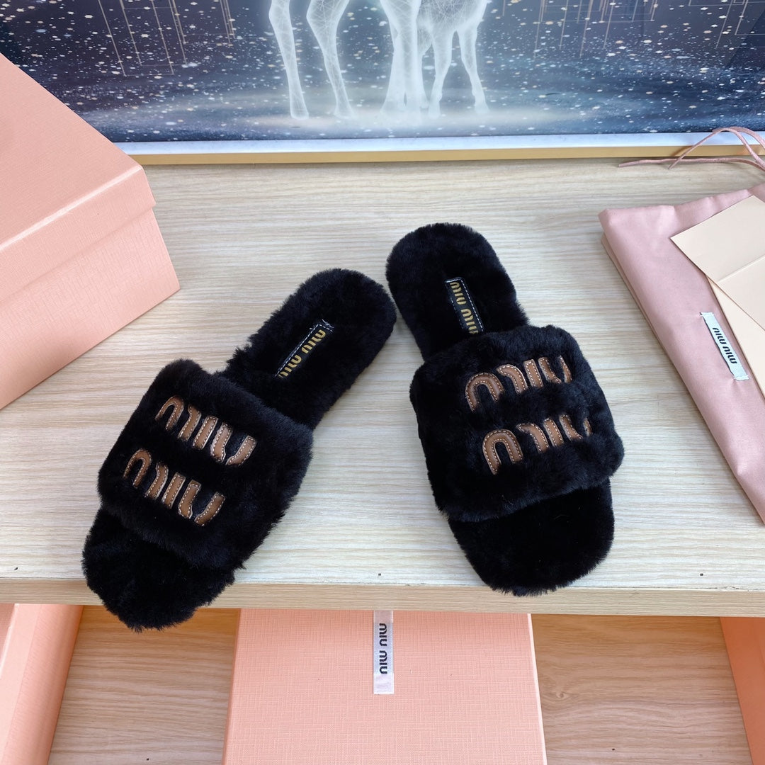 Miu Slippers Black Wool